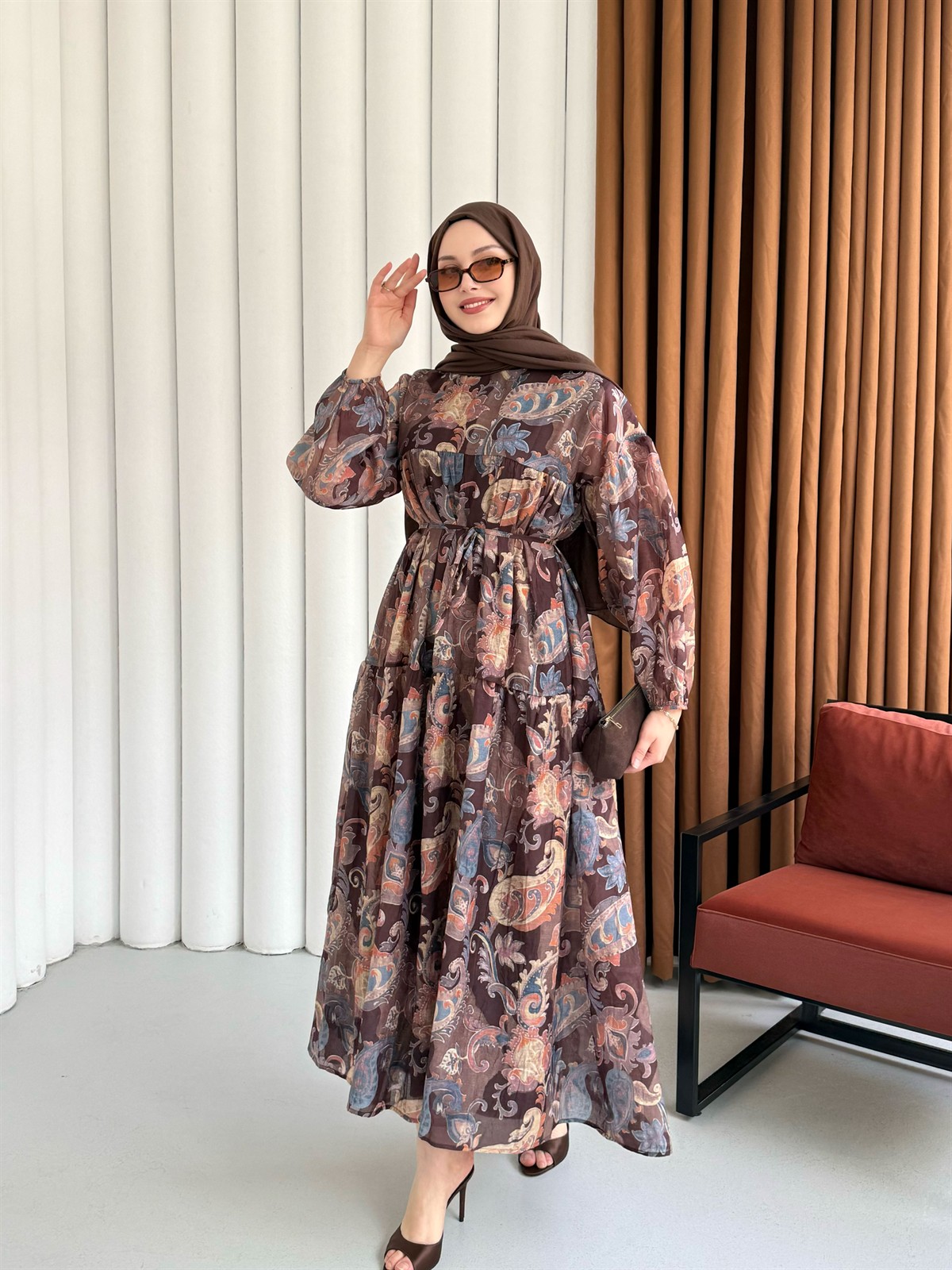 Bohem Etnik Desenli Balon Kol Astarlı Tesettür Elbise-KAHVERENGİ