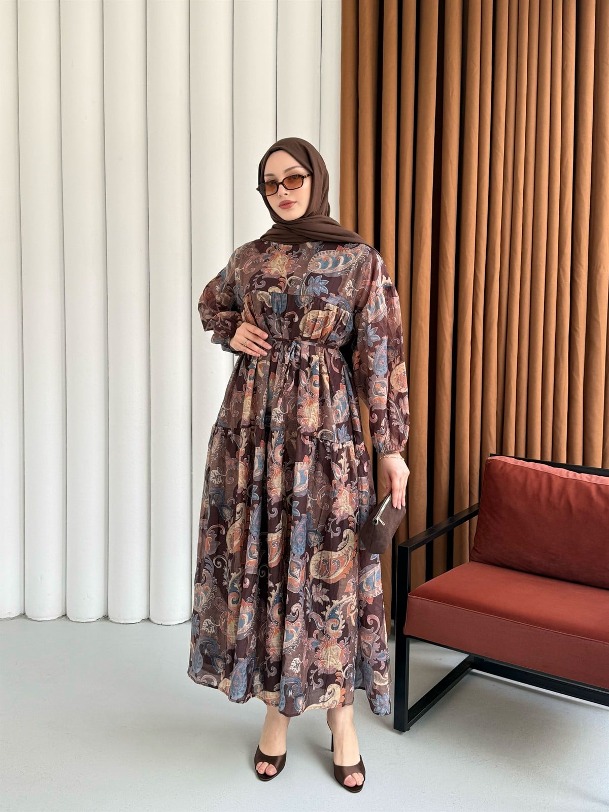 Bohem Etnik Desenli Balon Kol Astarlı Tesettür Elbise-KAHVERENGİ