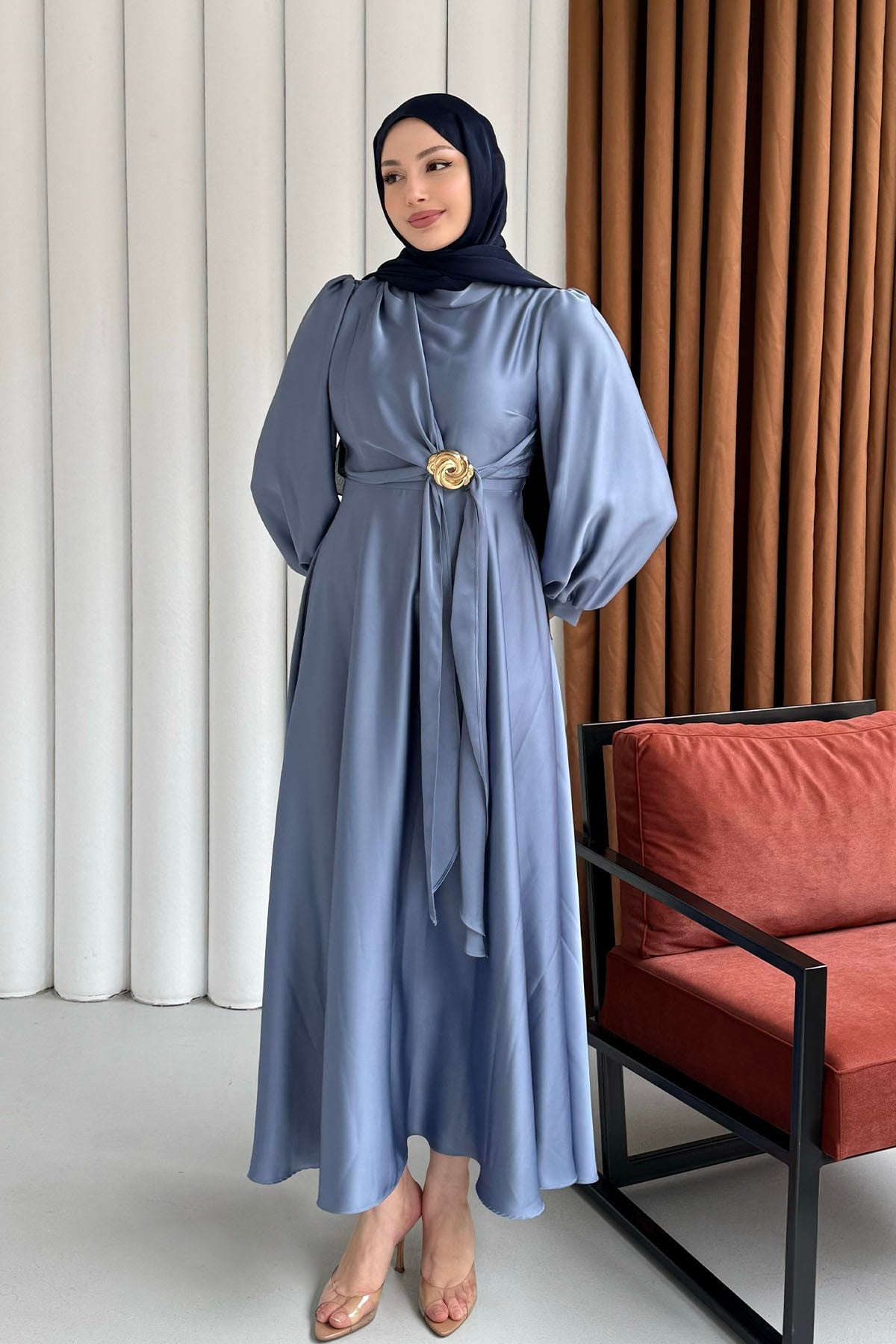 Broş Detaylı Premium Kumaş Saten Tesettür Abiye-BEBE MAVİ