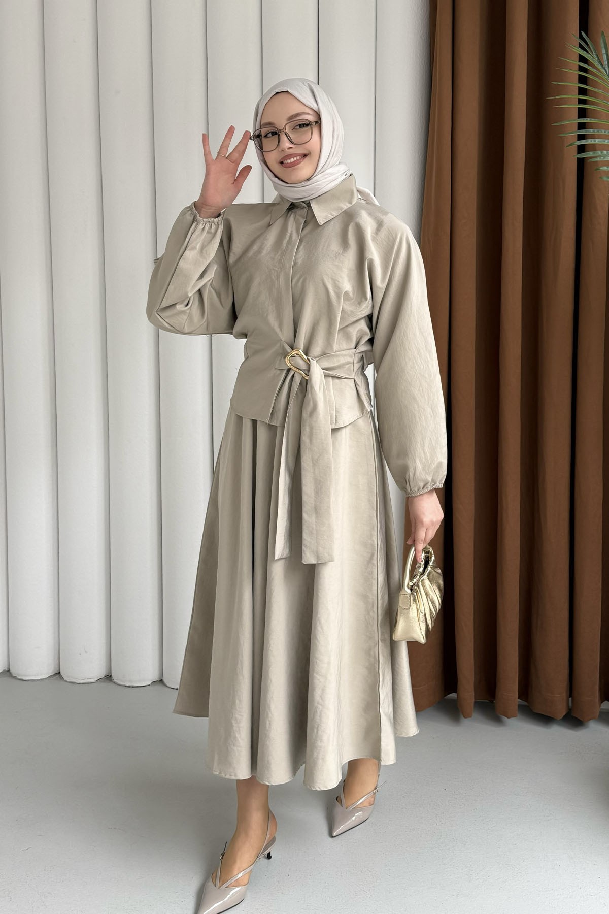 Ceket Toka Detay Paraşüt Kumaş Etekli Tesettür Takım-BEJ