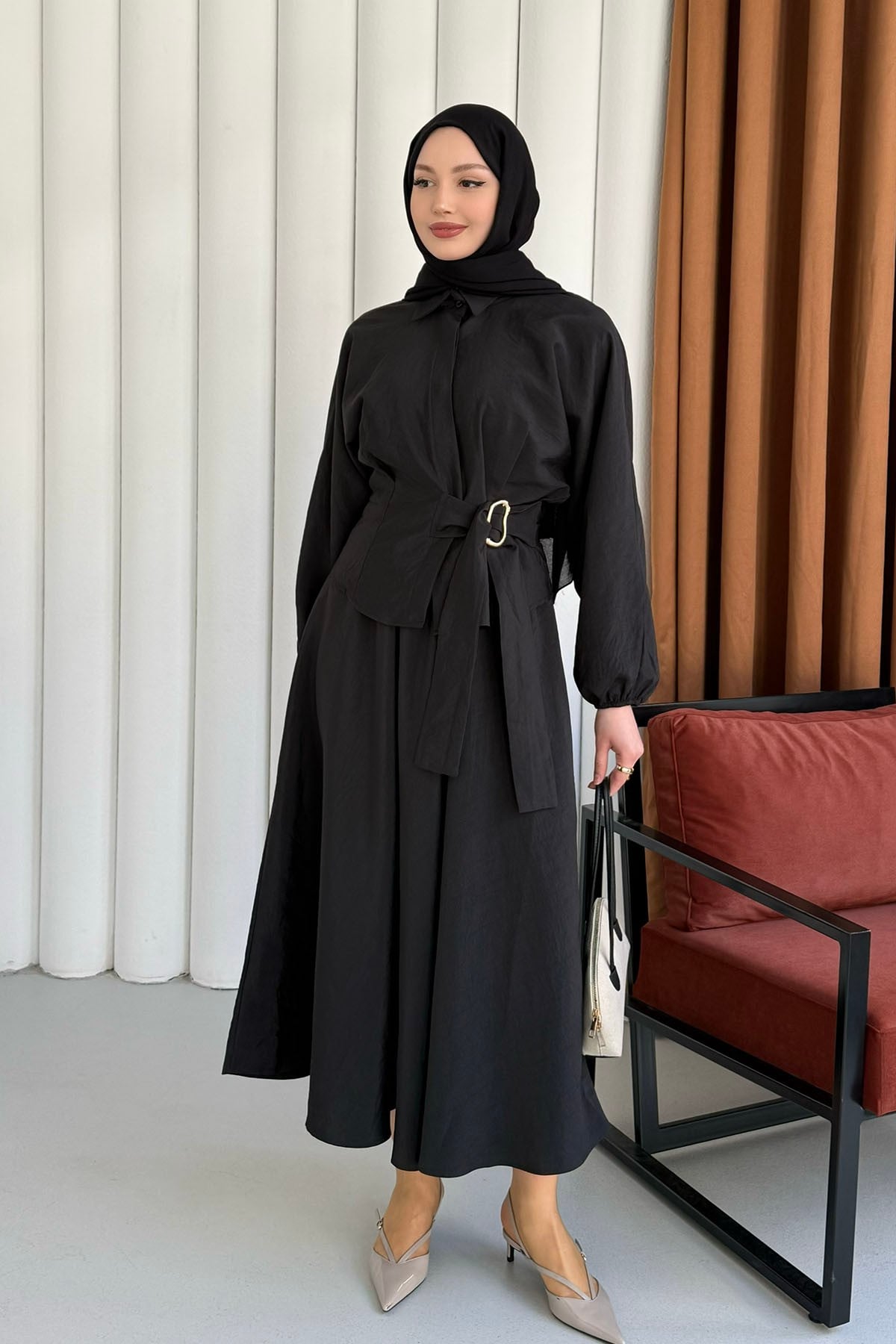 Ceket Toka Detay Paraşüt Kumaş Etekli Tesettür Takım-SİYAH