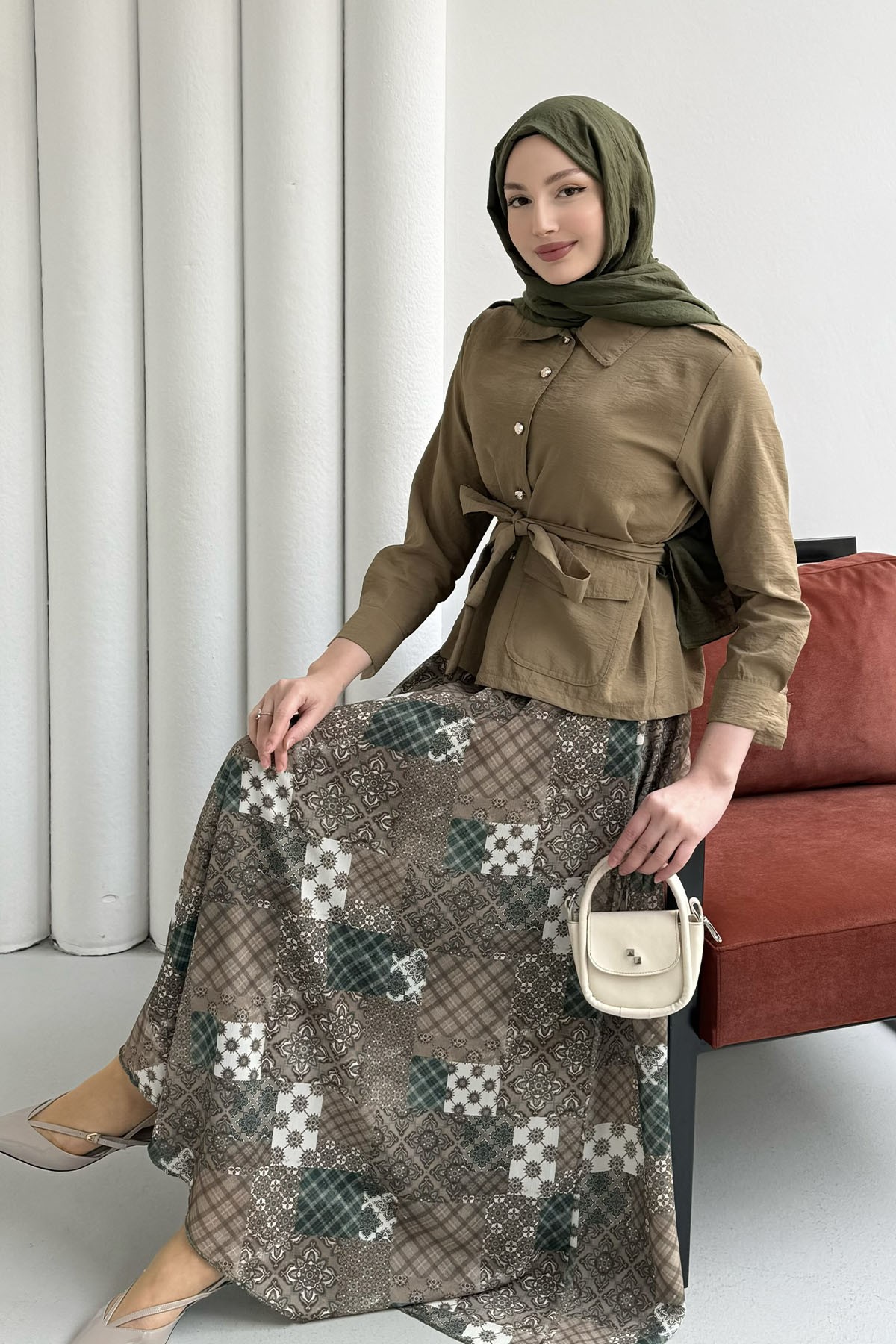 Ceketi Paraşüt Kumaş Etekli Tesettür Takım-HAKİ YEŞİL