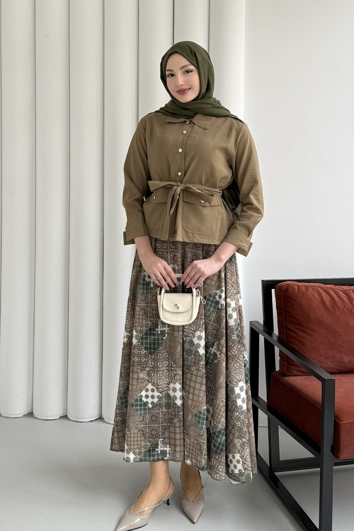 Ceketi Paraşüt Kumaş Etekli Tesettür Takım-HAKİ YEŞİL