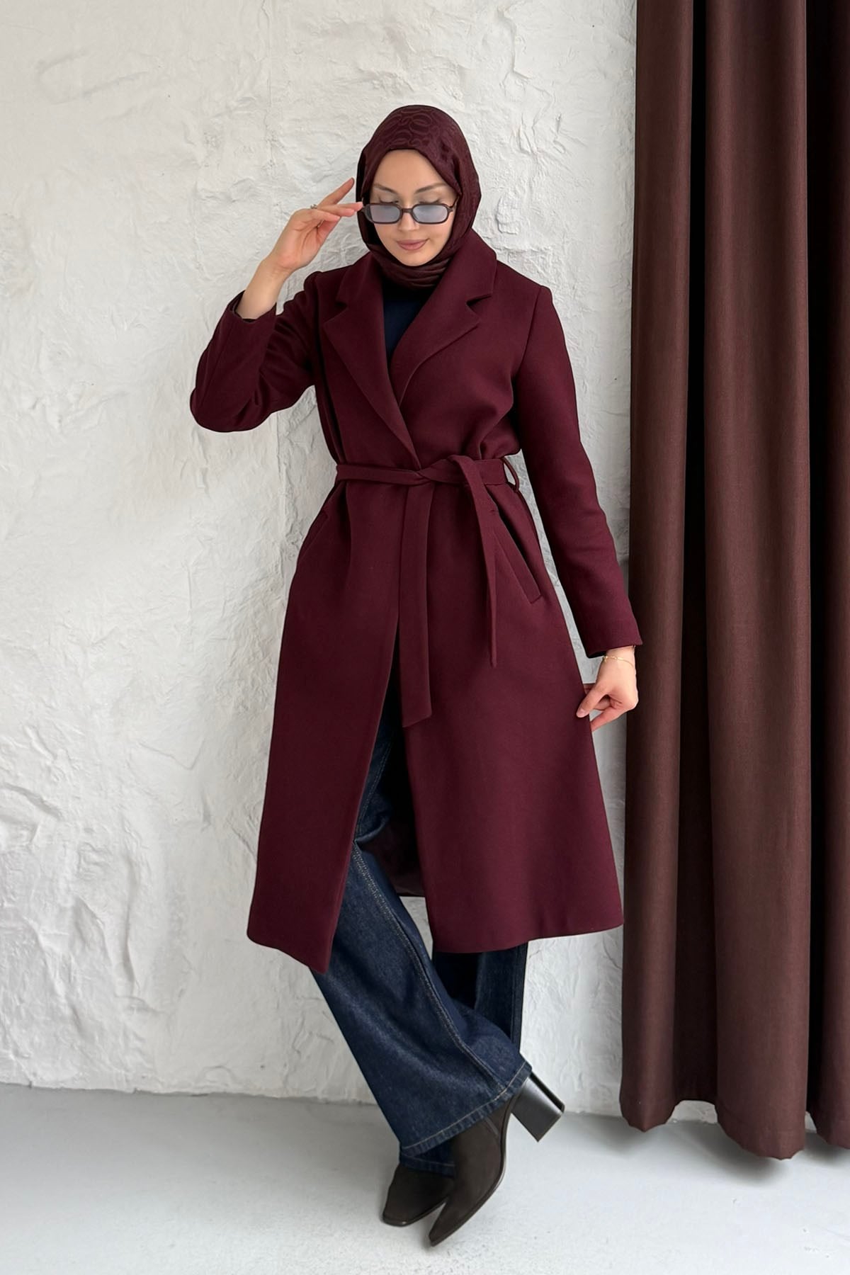 Çift Floto Detaylı Kuşaklı Düğmesiz Uzun Kaban-BORDO