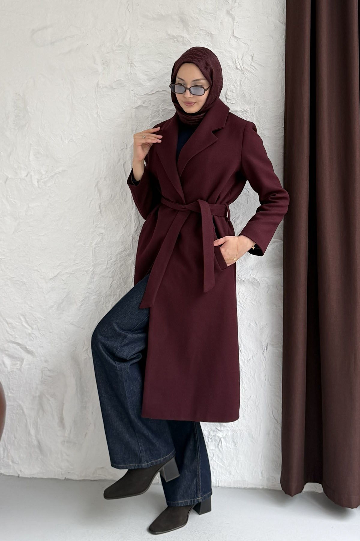 Çift Floto Detaylı Kuşaklı Düğmesiz Uzun Kaban-BORDO