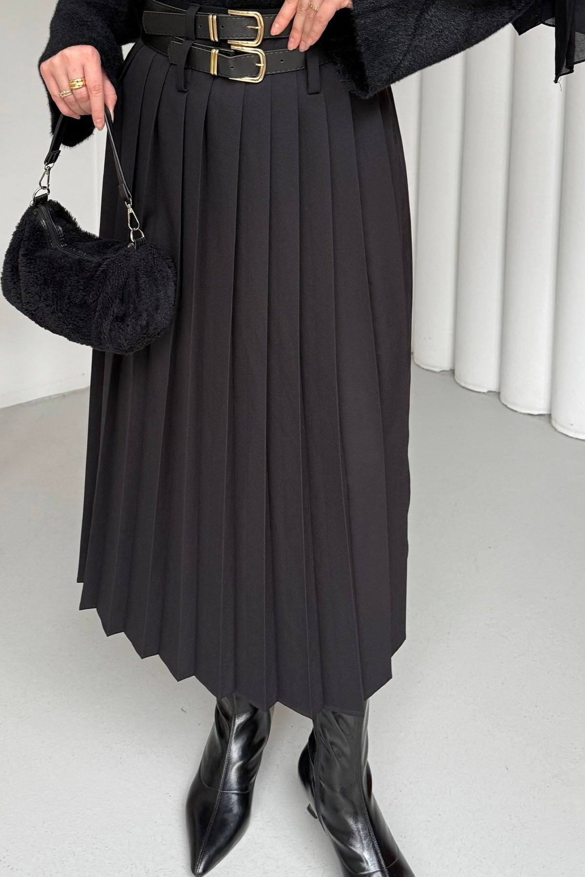 Çift Kemer Detaylı Piliseli Etek-SİYAH