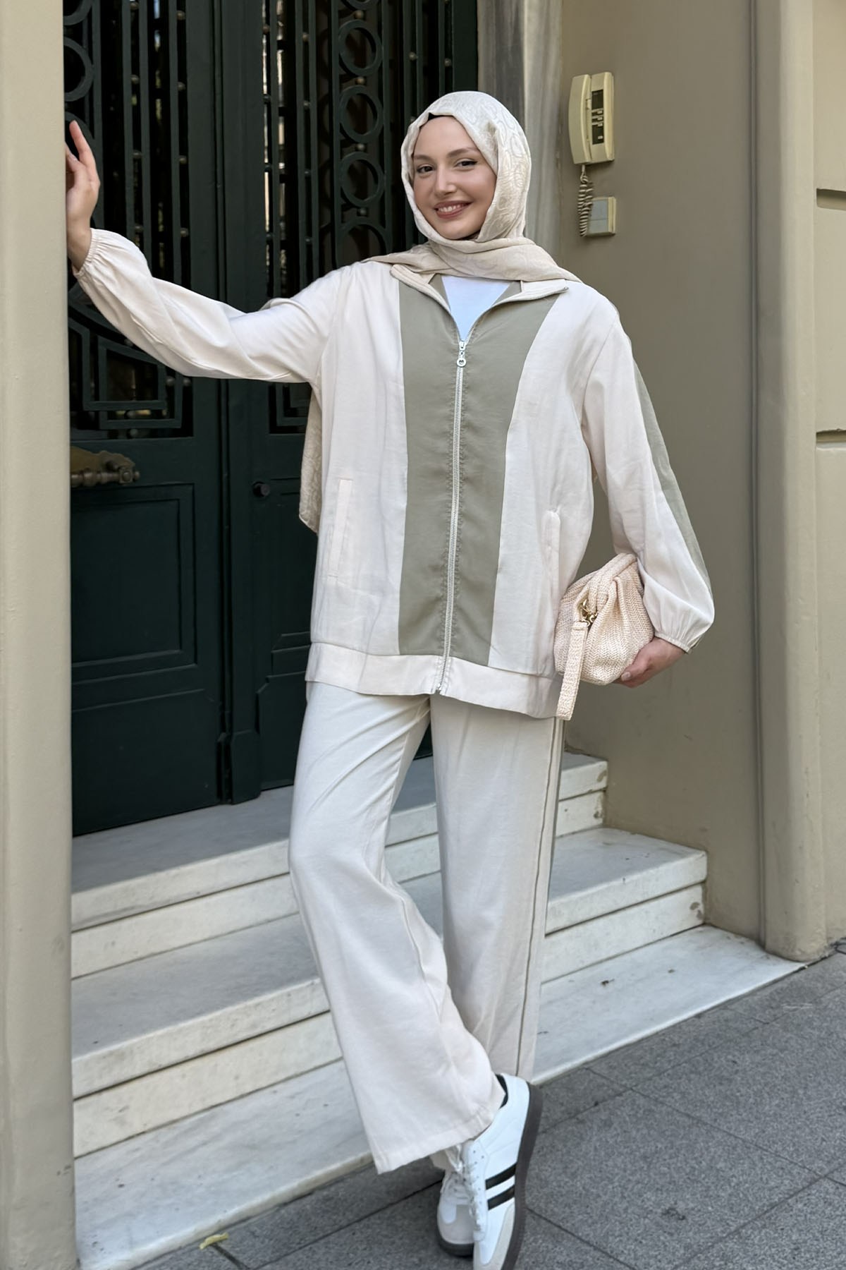 Çift Renk Şerit Detaylı Pantolonlu Tesettür Takım-MİNT YEŞİLİ