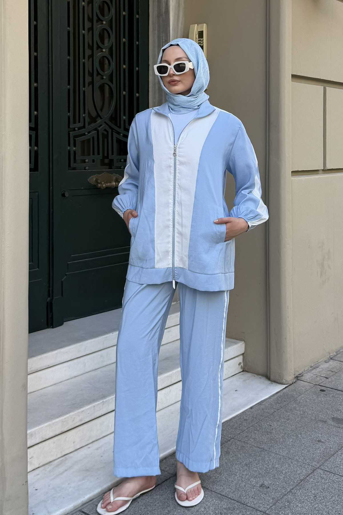 Çift Renk Şerit Detaylı Pantolonlu Tesettür Takım-BEBE MAVİ