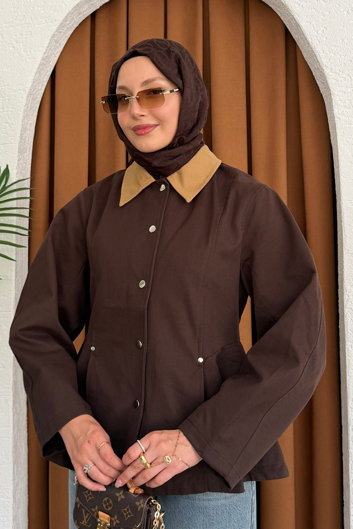 Çıtçıt Düğmeli Kontrast Yaka Cepli Peplum Ceket-ACI KAHVE