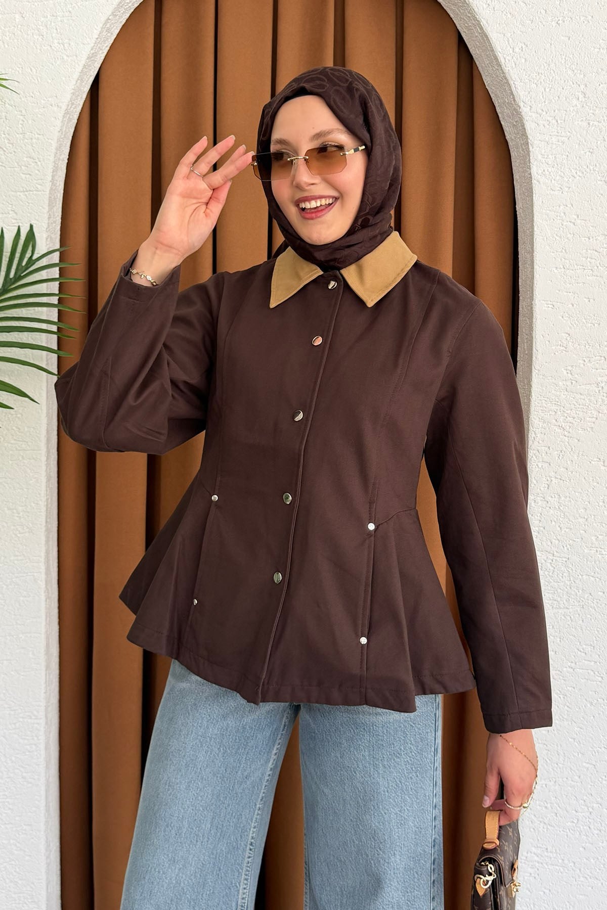 Çıtçıt Düğmeli Kontrast Yaka Cepli Peplum Ceket-ACI KAHVE