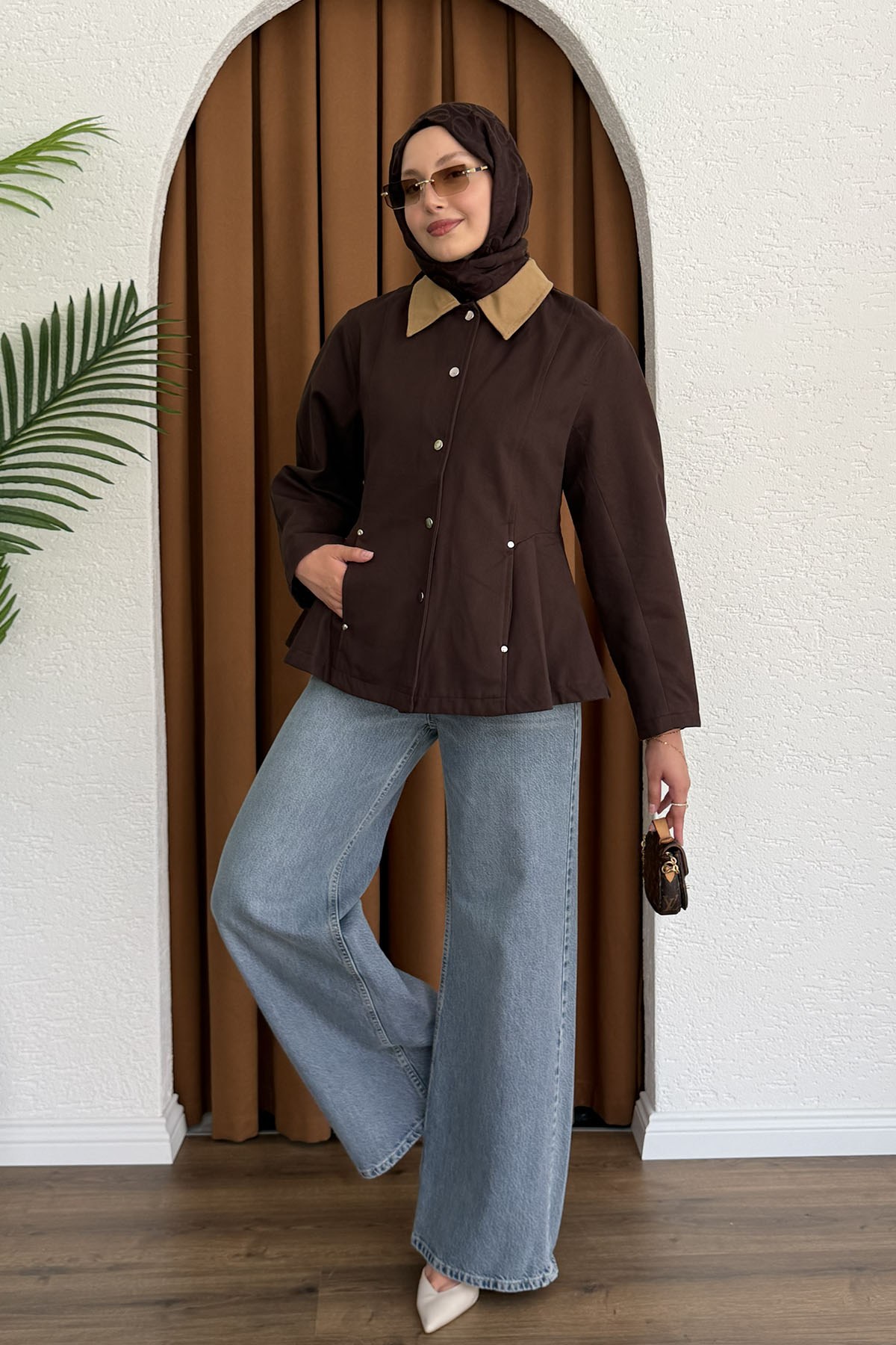 Çıtçıt Düğmeli Kontrast Yaka Cepli Peplum Ceket-ACI KAHVE