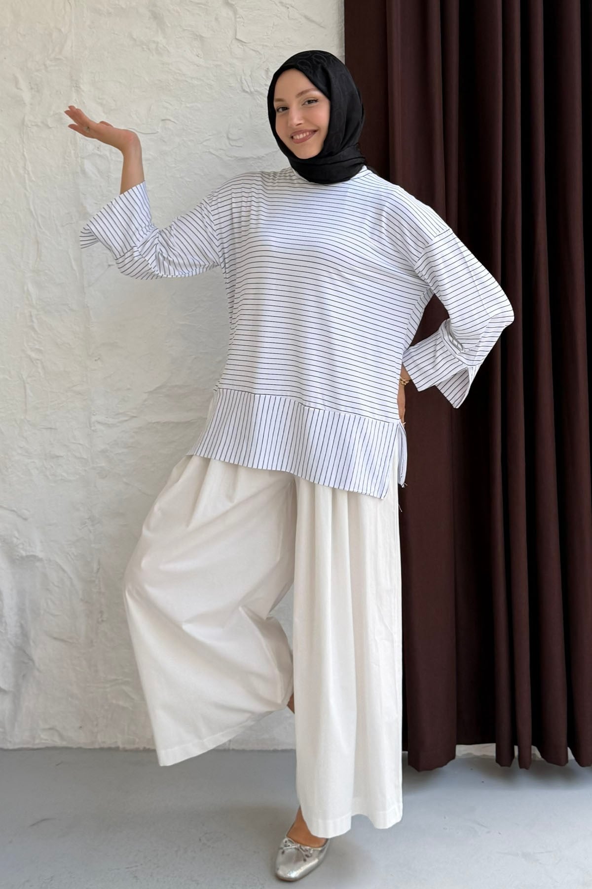 Çizgili Bisiklet Yaka Oversize Sweatshirt-BEYAZ