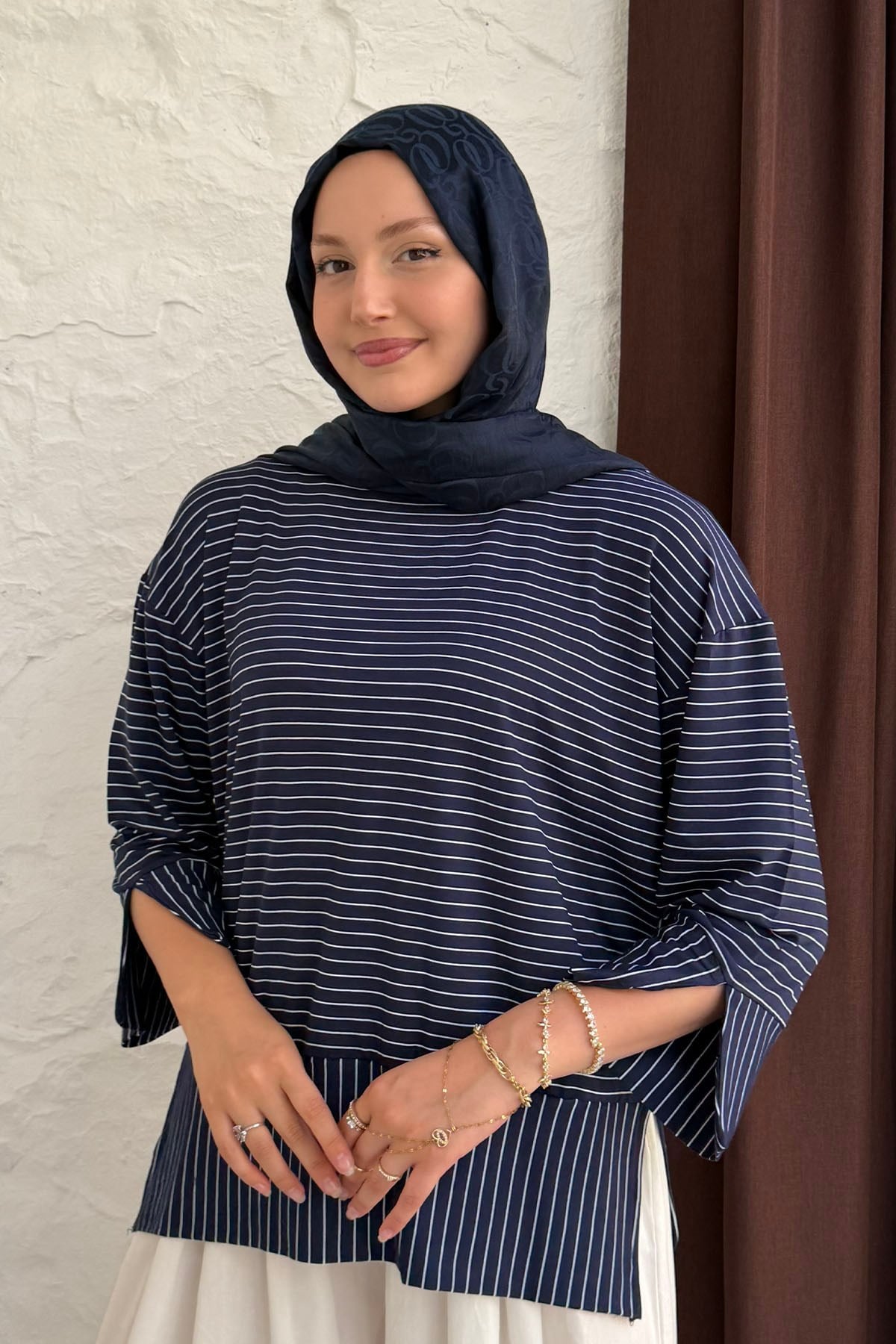 Çizgili Bisiklet Yaka Oversize Sweatshirt-LACİVERT