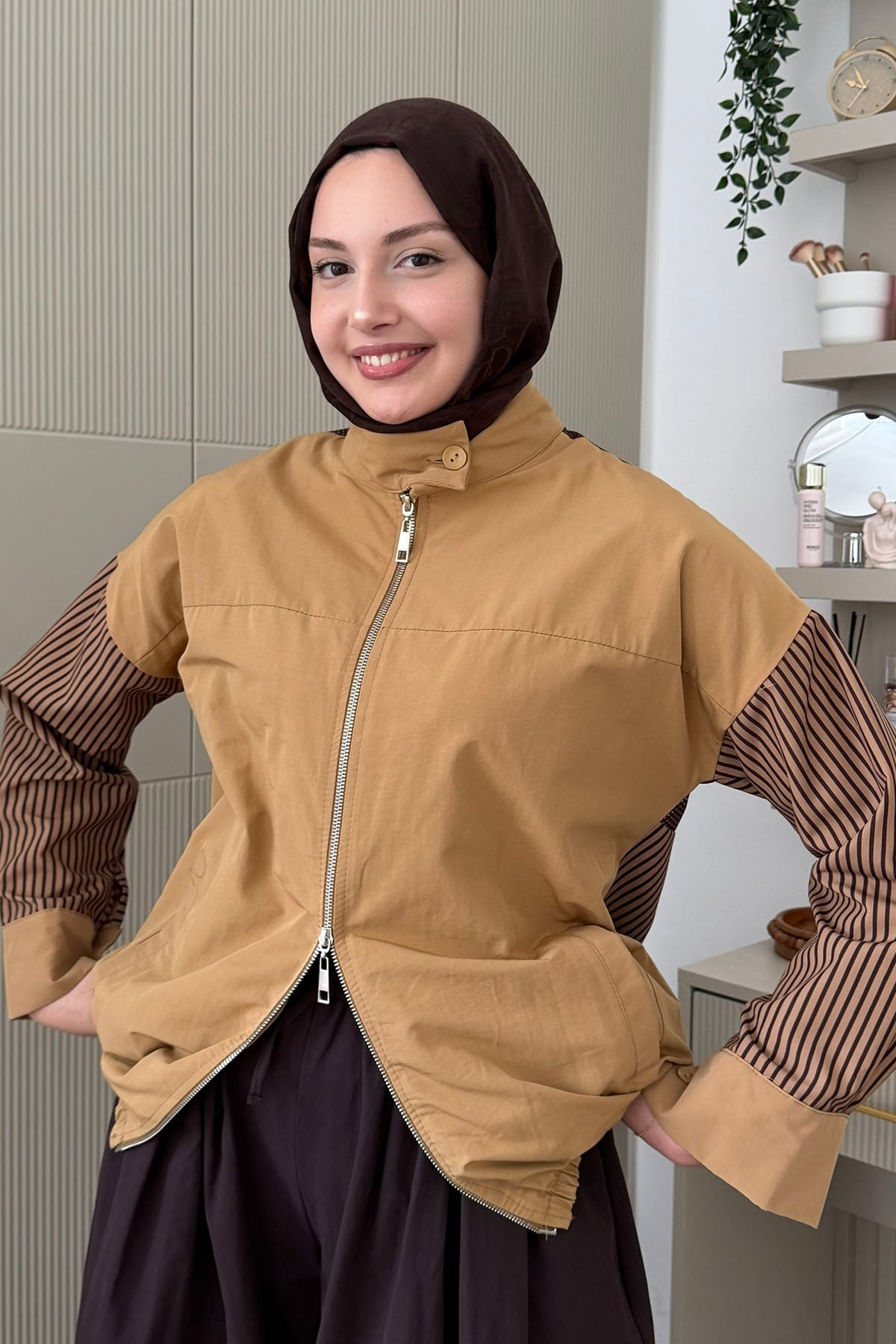 Çizgili Ve Pötikare Detaylı Ceket Trençkot-CAMEL
