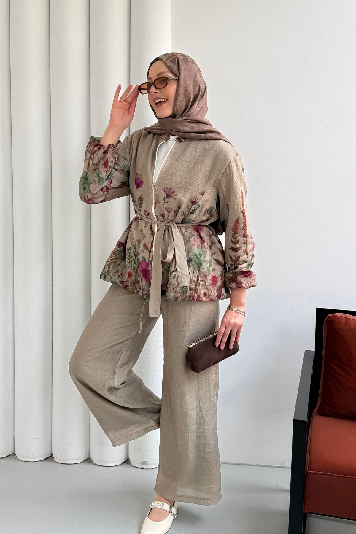 Dallı Çiçek Desenli Modal Pantolonlu Tesettür Takım-YEŞİL