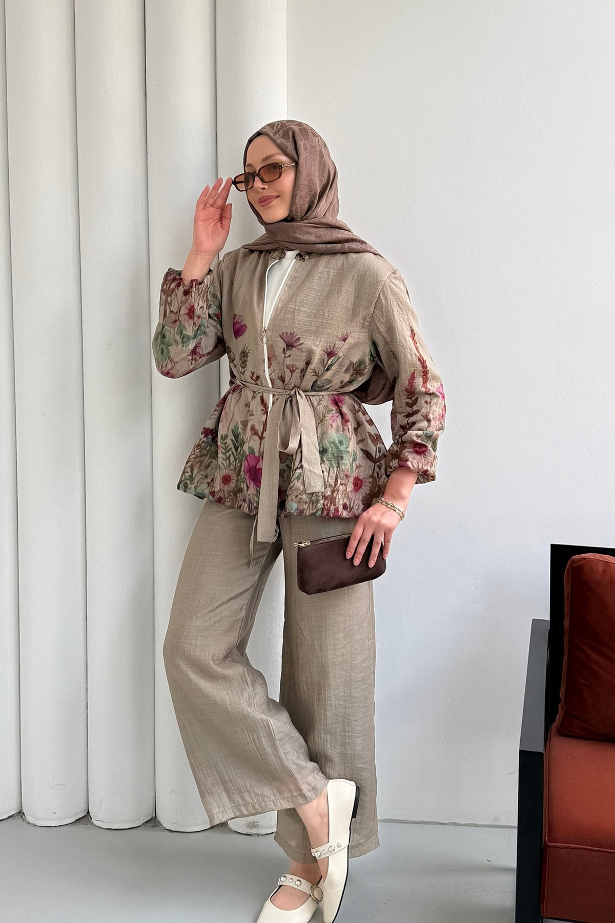Dallı Çiçek Desenli Modal Pantolonlu Tesettür Takım-YEŞİL