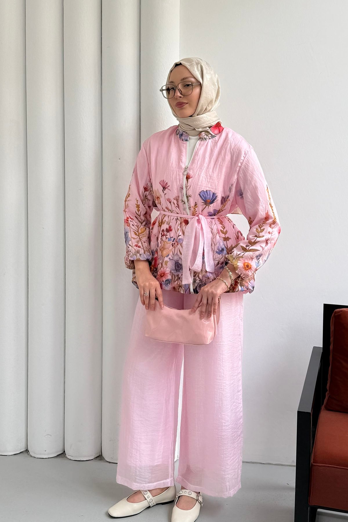 Dallı Çiçek Desenli Modal Pantolonlu Tesettür Takım-PEMBE