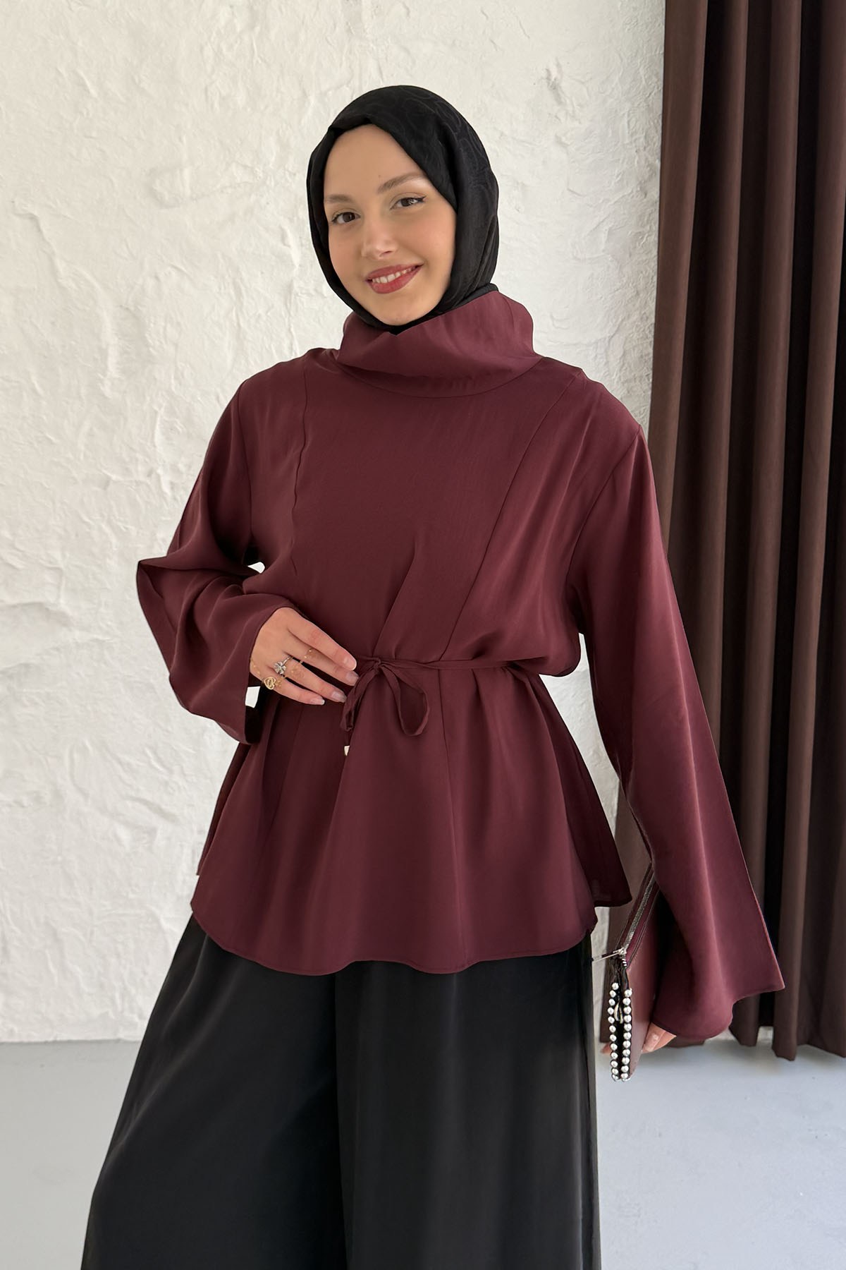 Degaje Yaka Biye Kemerli Bluz-BORDO