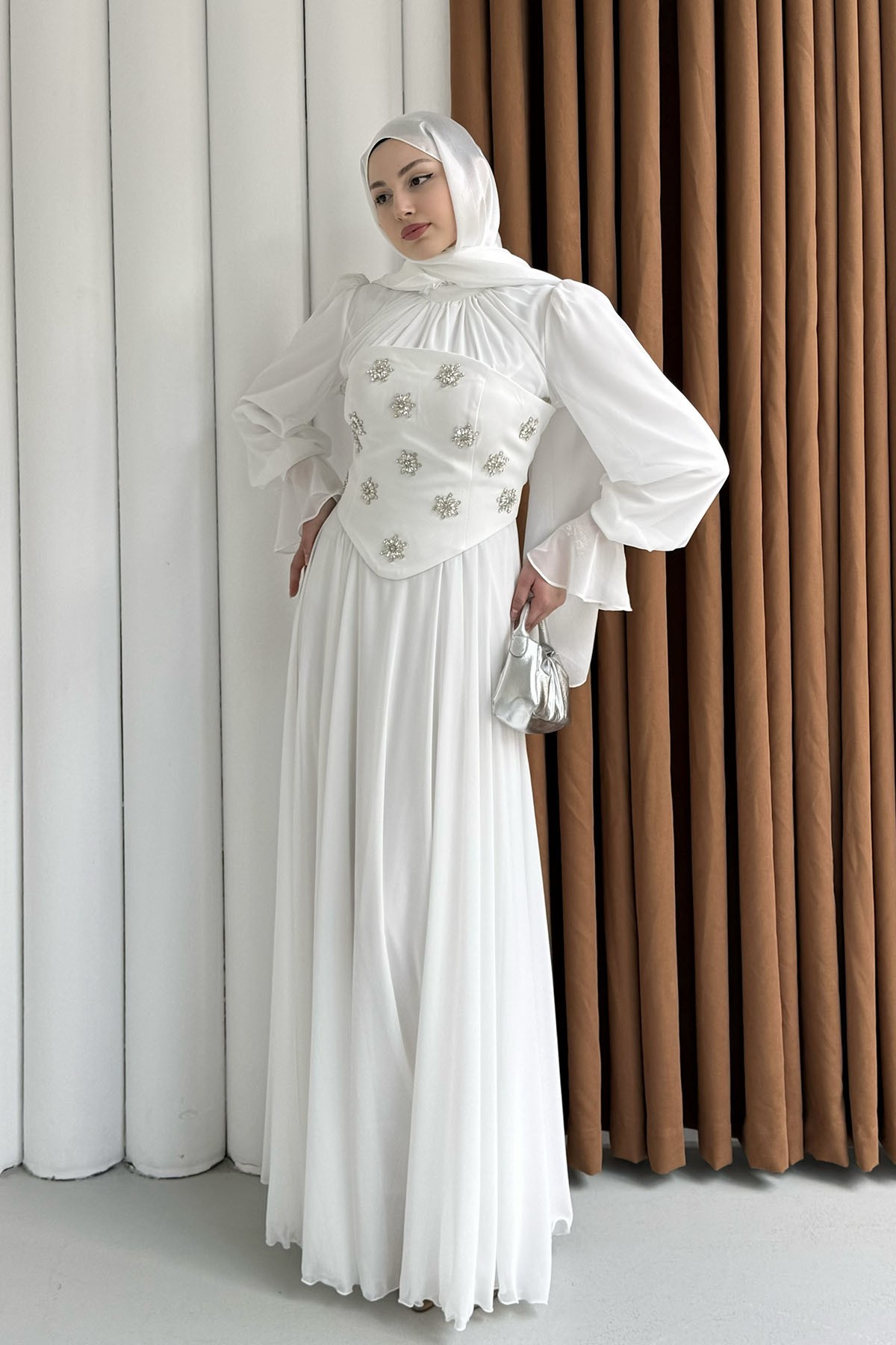 Degaje Yaka Seyyar Korseli Taşlı Abiye-BEYAZ