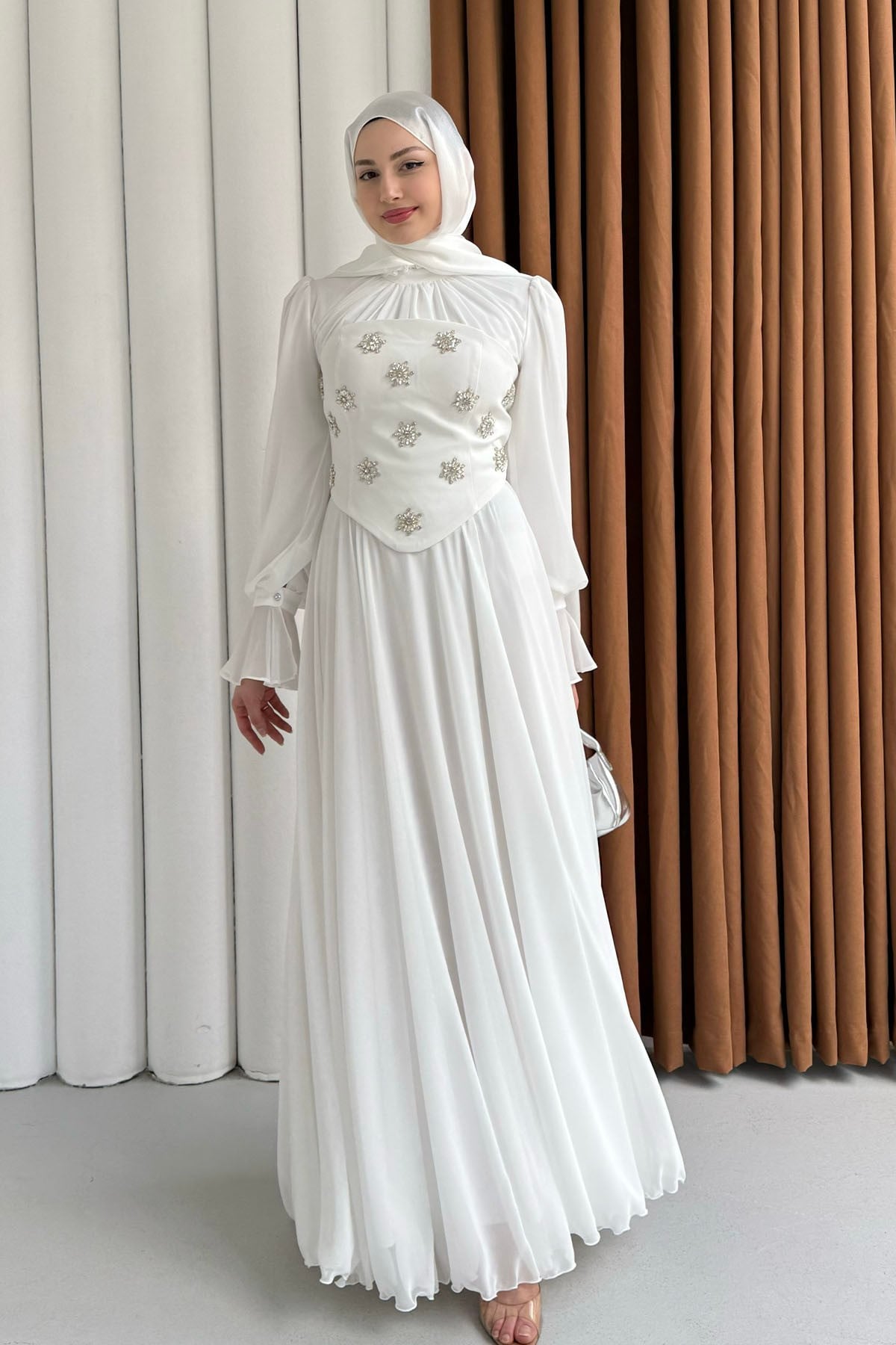 Degaje Yaka Seyyar Korseli Taşlı Abiye-BEYAZ