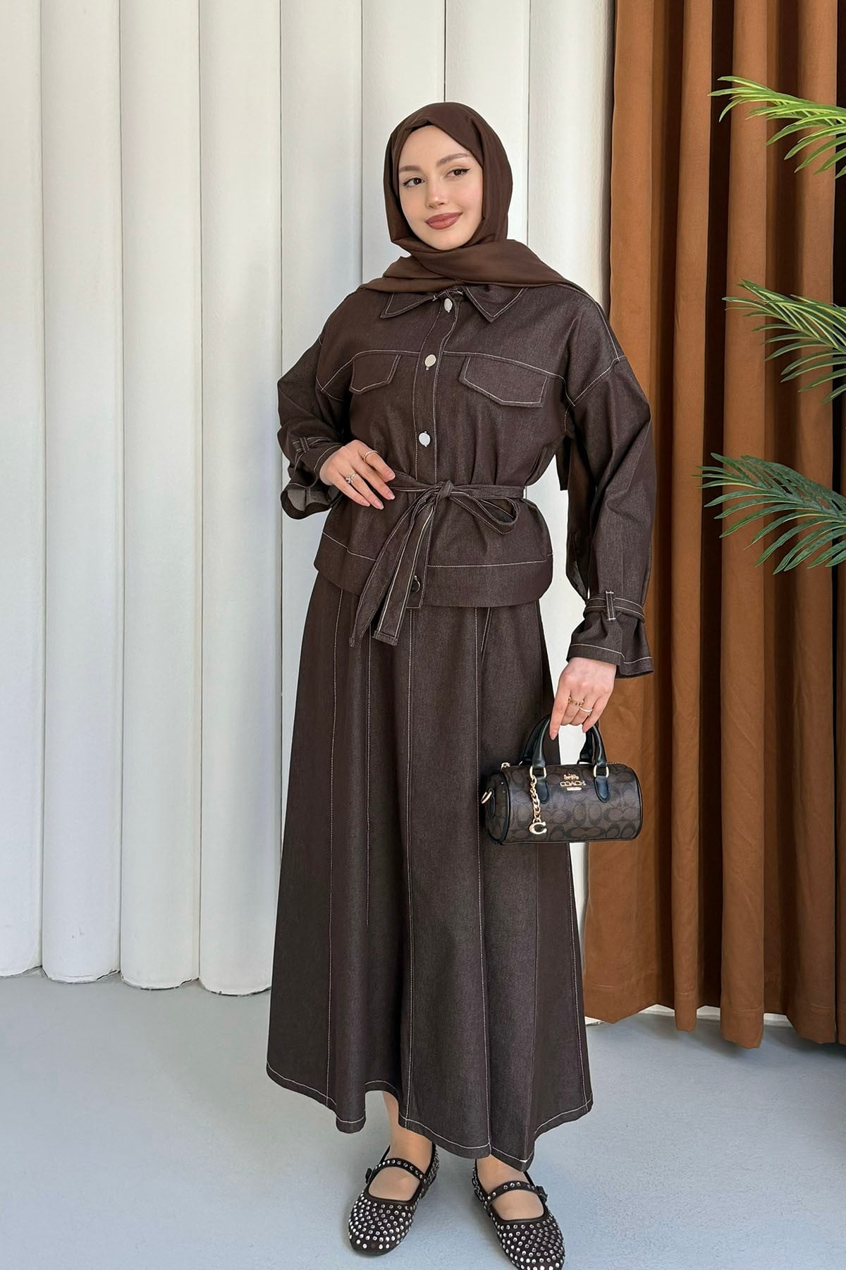 Dikiş Detaylı Ceketli Denim Tesettür Elbise-KAHVERENGİ