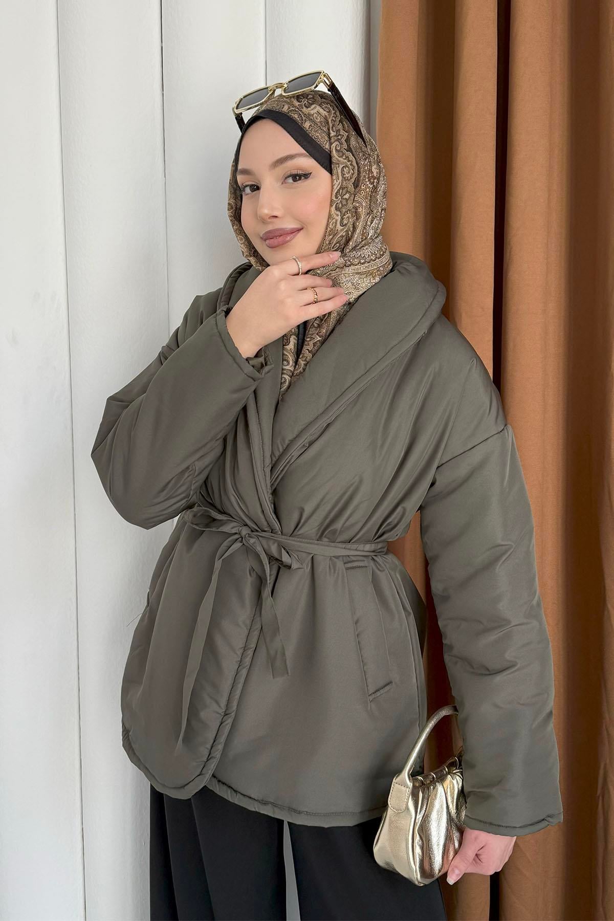 Düz Kuşaklı Cepli Şişme Mont-HAKİ YEŞİL