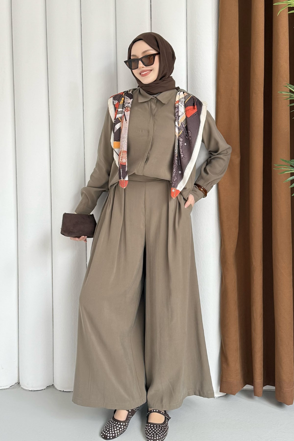 Efsun Şal Detaylı Pantolon Tesettür Takım-HAKİ YEŞİL