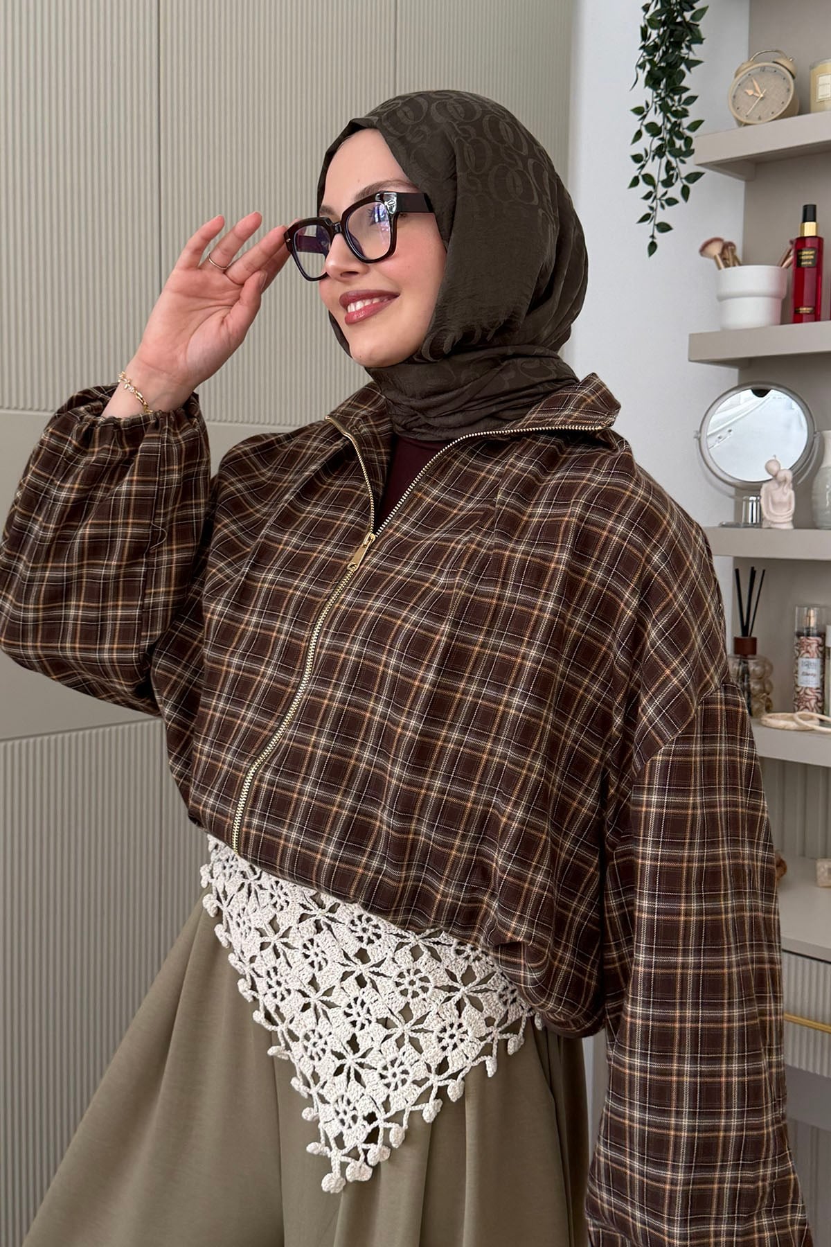 Ekose Desenli Bel ve Bilek Lastikli Bomber Ceket-HAKİ YEŞİL