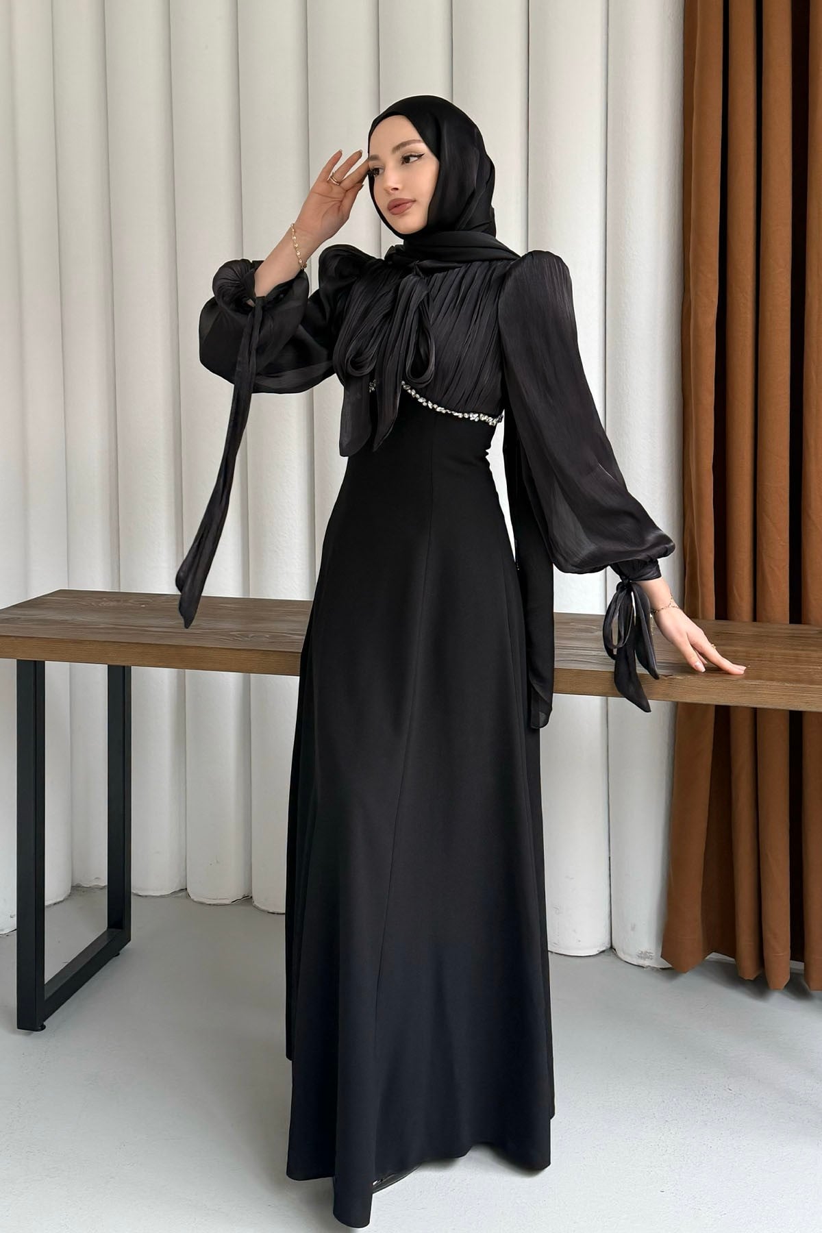 Elegance Taş Detaylı Balon Kol Tesettür Abiye-SİYAH