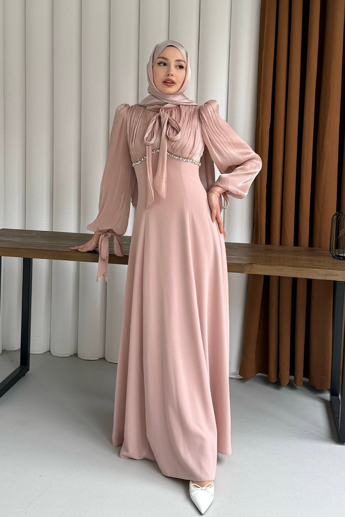 Elegance Taş Detaylı Balon Kol Tesettür Abiye-PUDRA