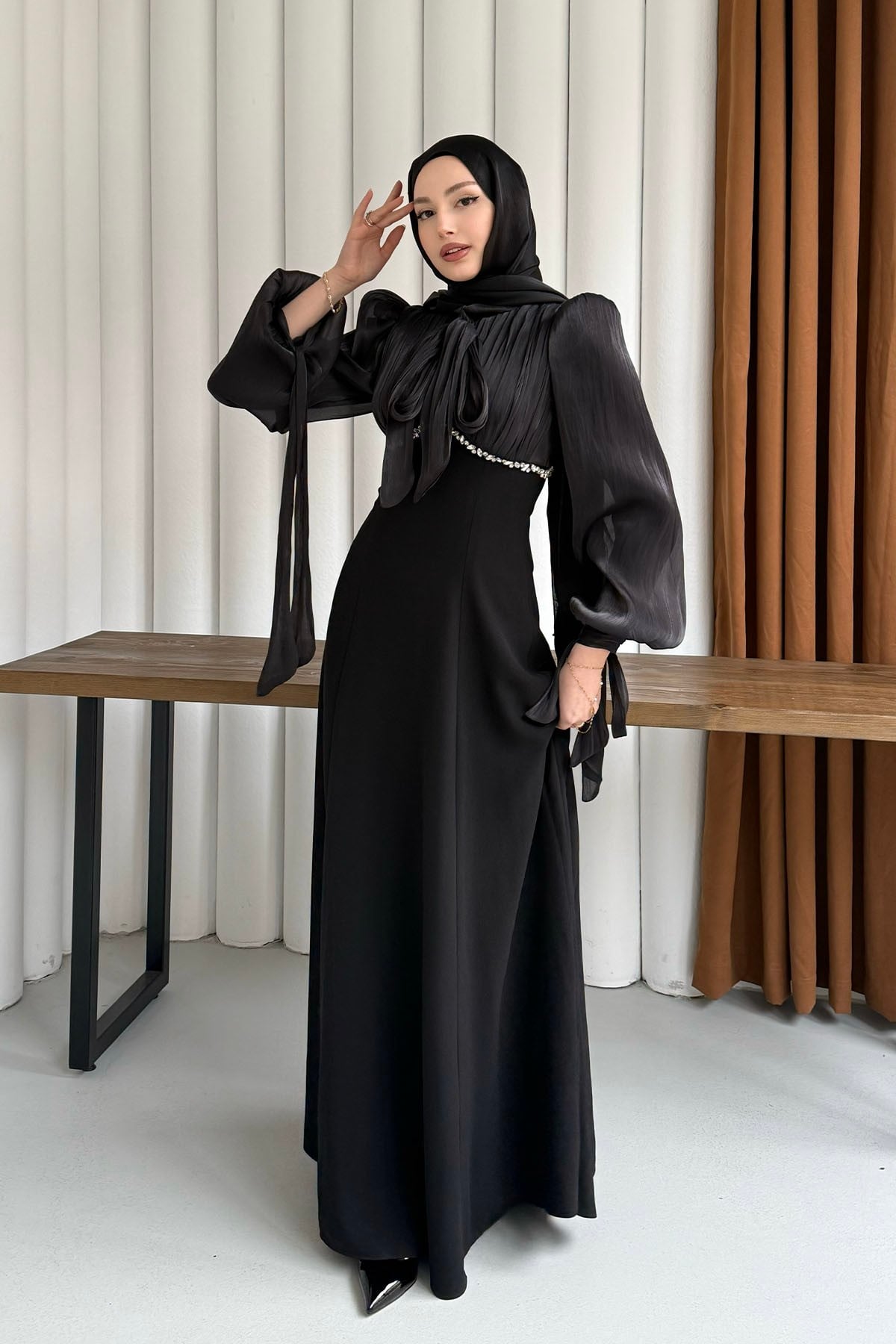 Elegance Taş Detaylı Balon Kol Tesettür Abiye-SİYAH