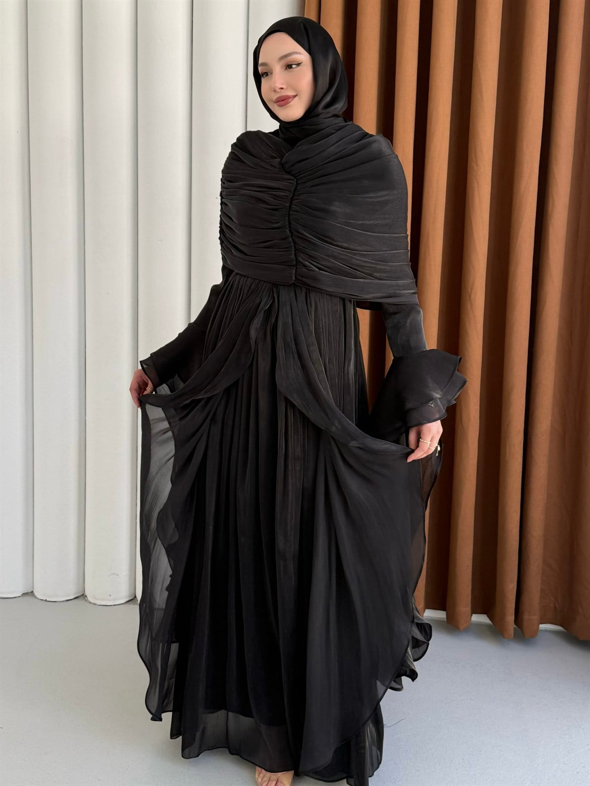 Elizya Volan Detaylı Fırfırlı Janjan Tesettür Abiye-SİYAH