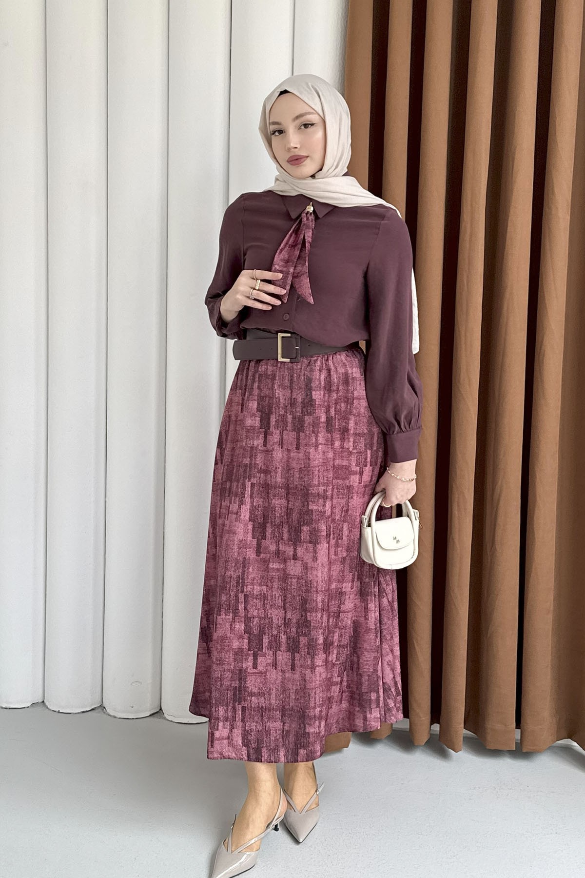 Etek Desenli Fular Yaka Tesettür Takım-BORDO