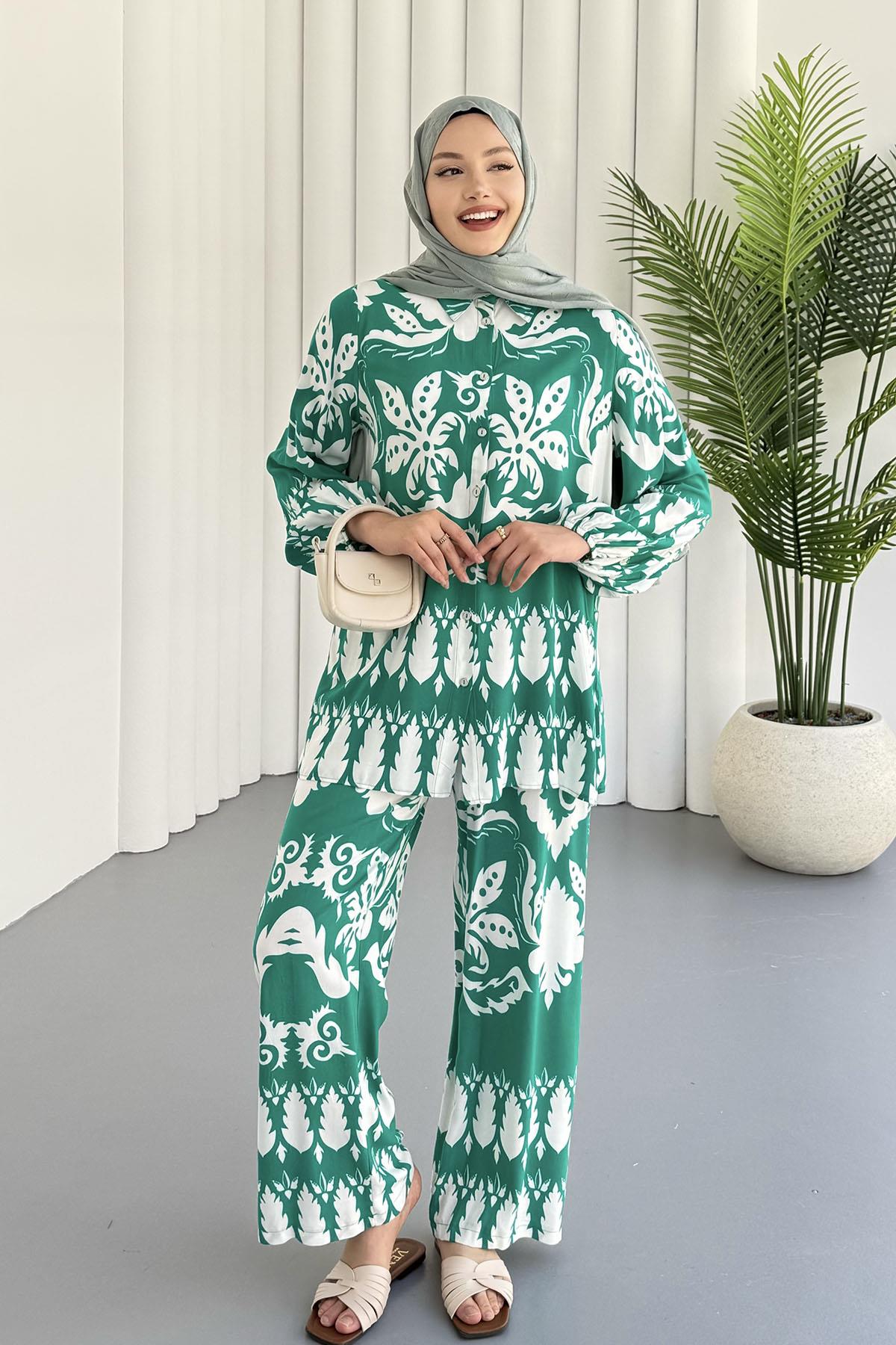 Etnik Desenli Viskon Kumaş Tesettür Takım-YEŞİL
