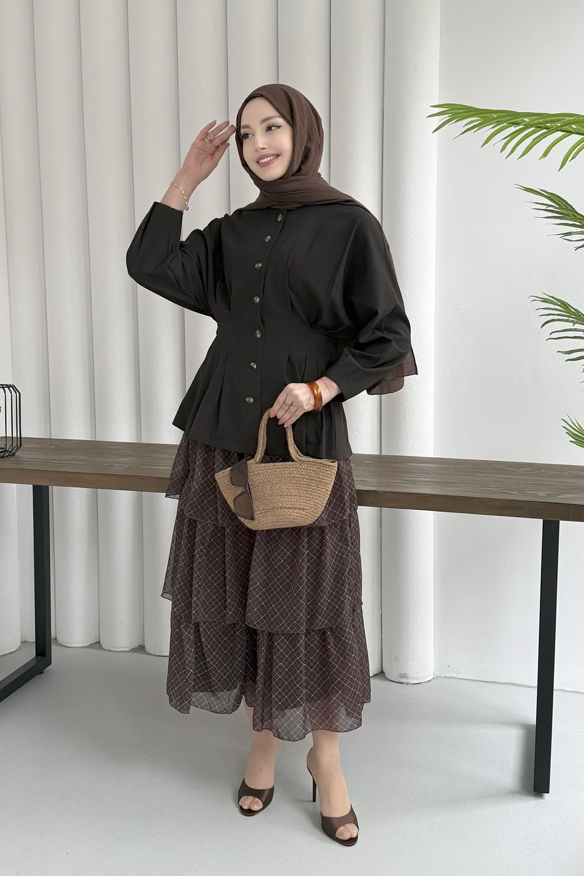 Feminen Bel Pensli Ön Düğmeli Ceket-KAHVERENGİ