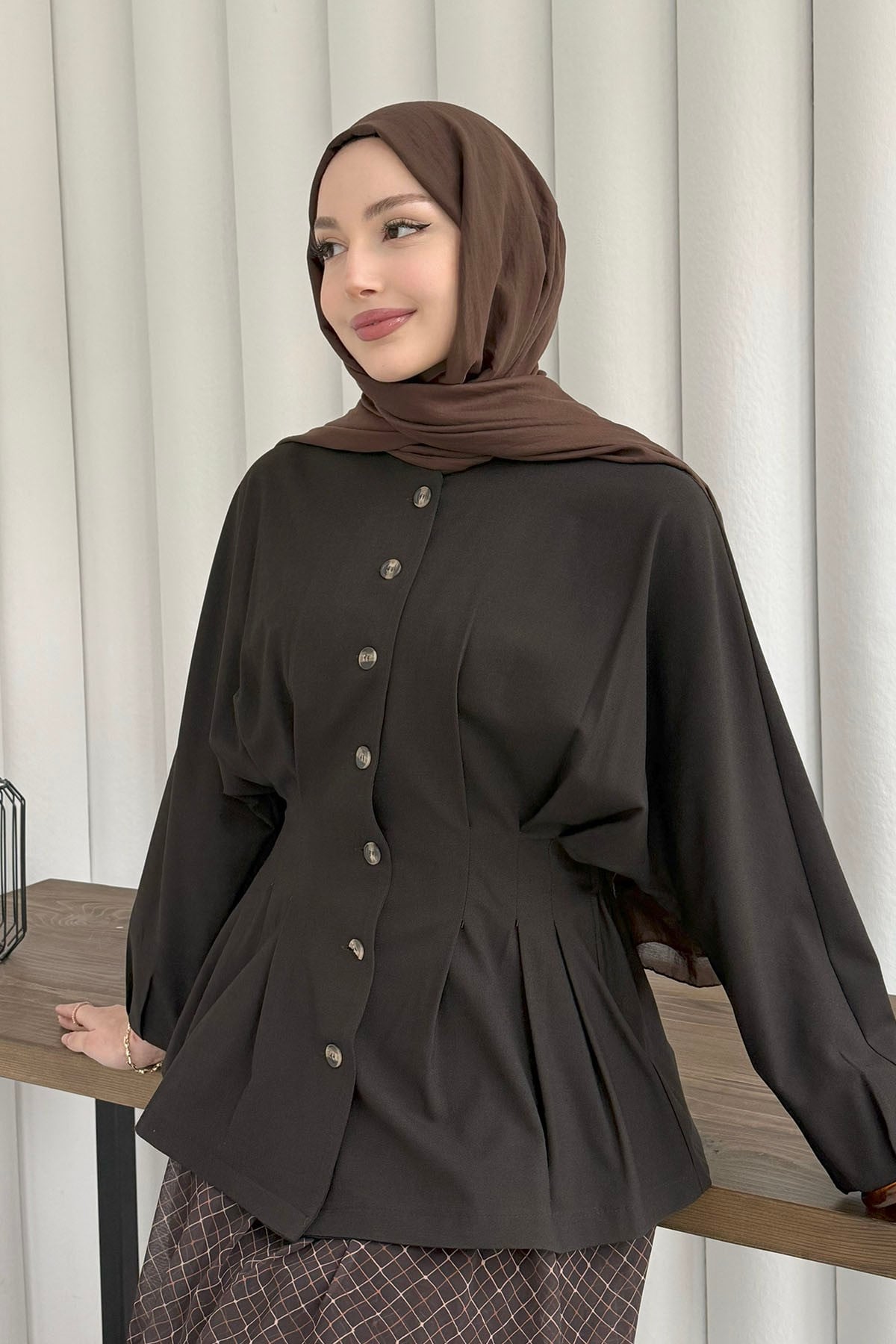 Feminen Bel Pensli Ön Düğmeli Ceket-KAHVERENGİ