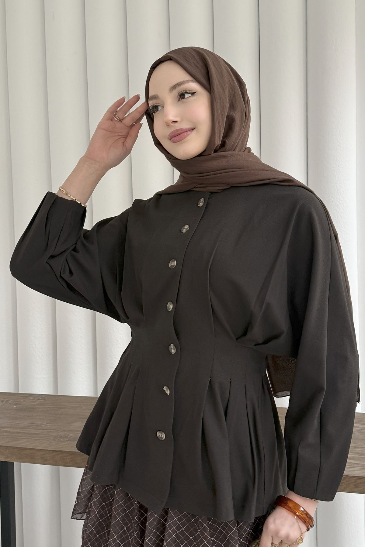 Feminen Bel Pensli Ön Düğmeli Ceket-KAHVERENGİ