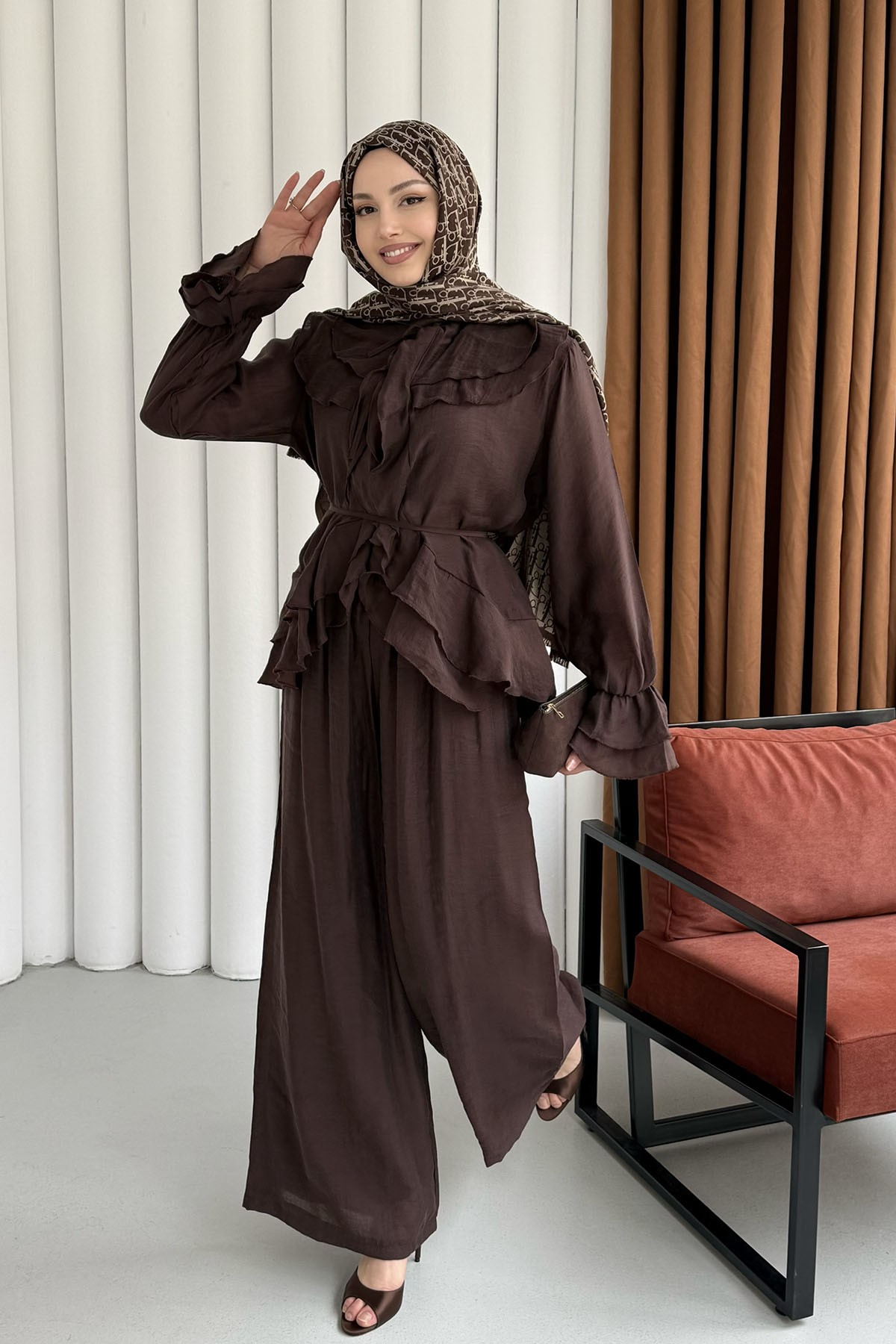 Fırfır Detaylı Bağlamalı Pantolon Tesettür Takım-KAHVERENGİ