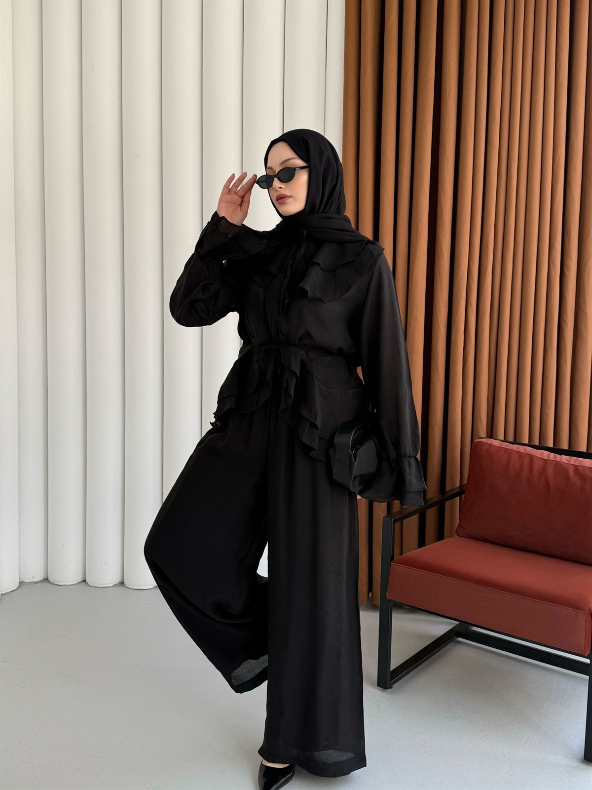 Fırfır Detaylı Bağlamalı Pantolon Tesettür Takım-SİYAH