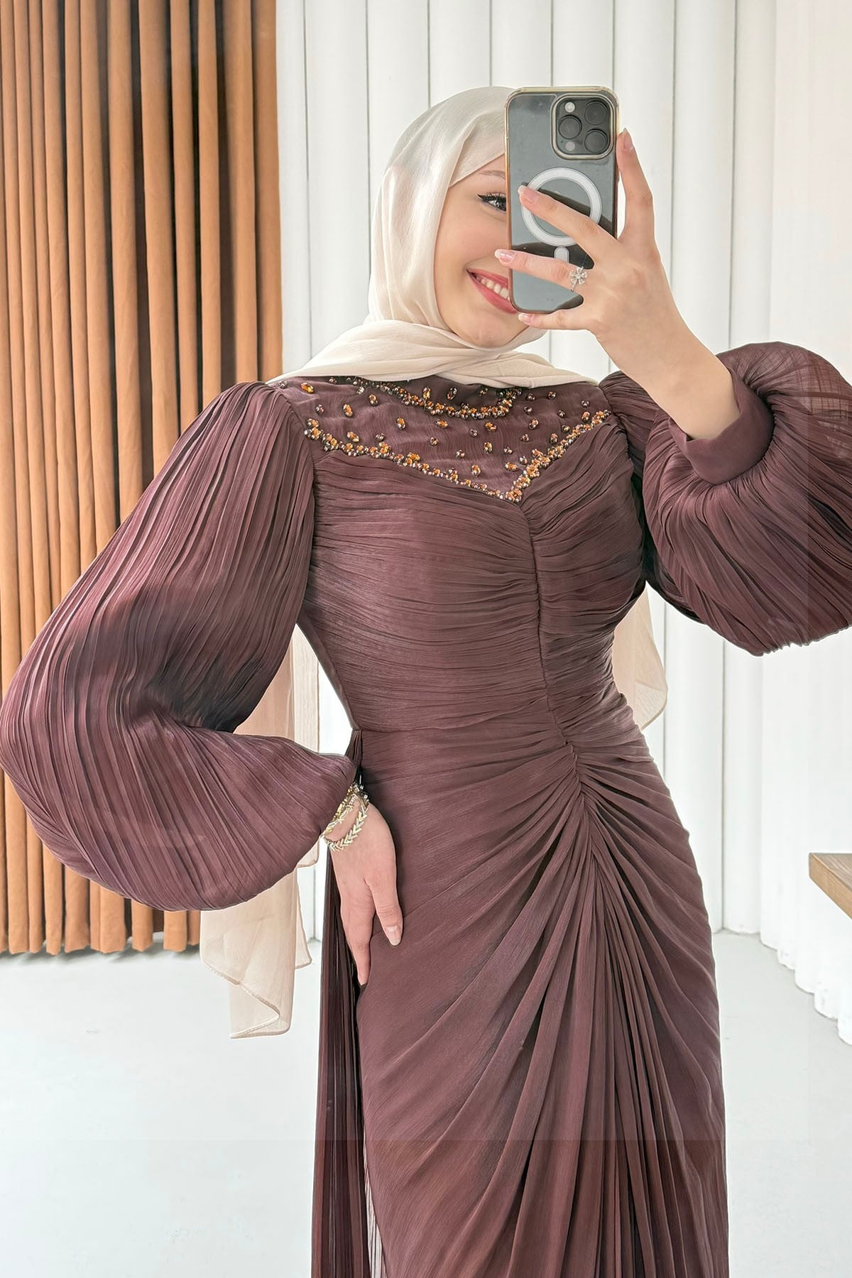 Florenza Önü Taşlı Büzgülü Tesettür Abiye-BORDO