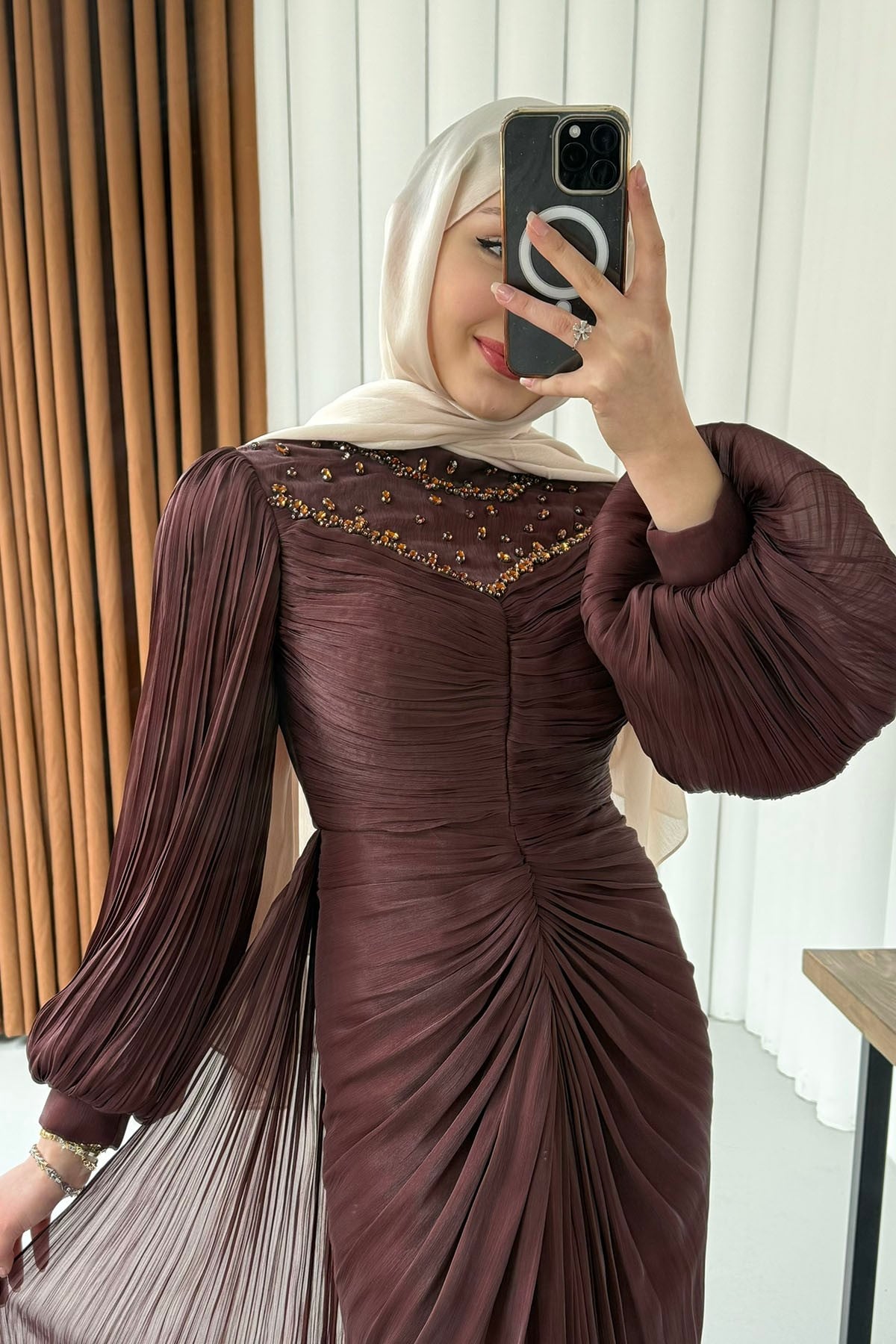 Florenza Önü Taşlı Büzgülü Tesettür Abiye-BORDO