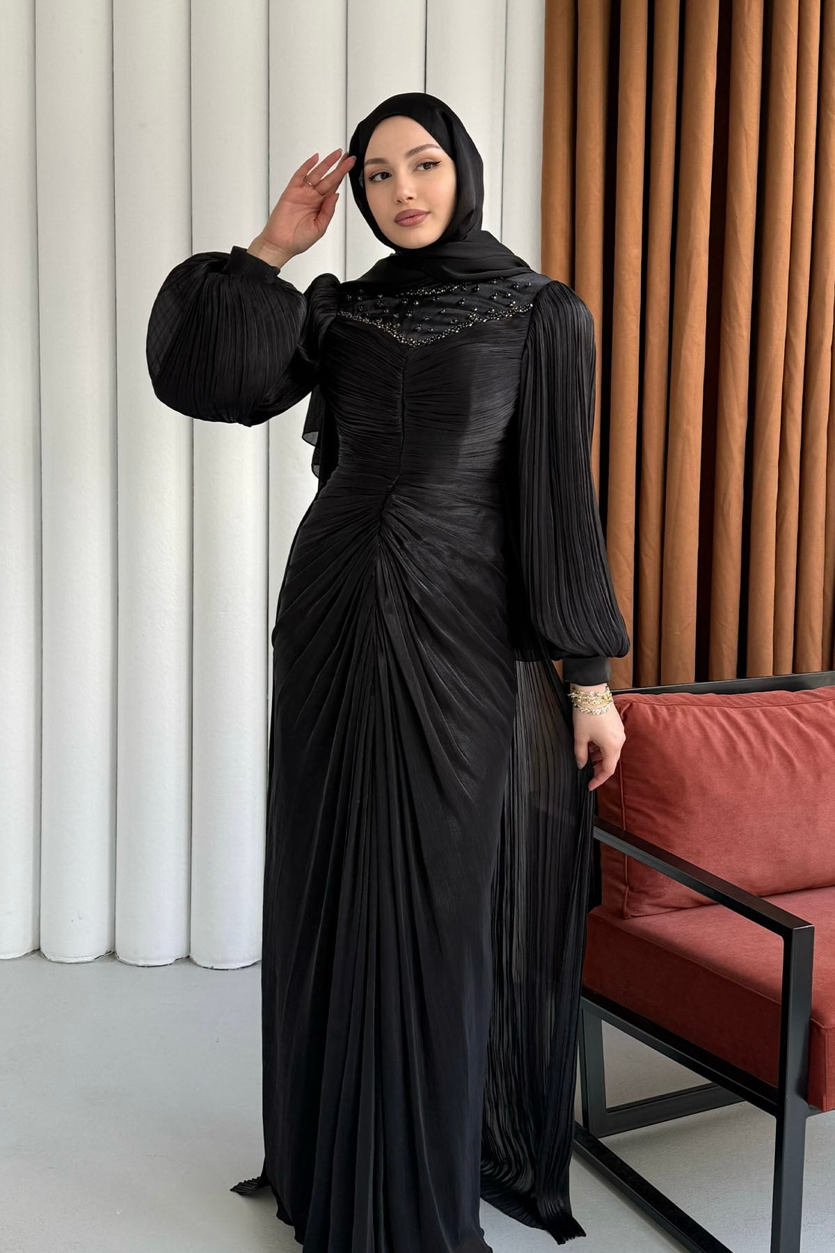 Florenza Önü Taşlı Büzgülü Tesettür Abiye-SİYAH