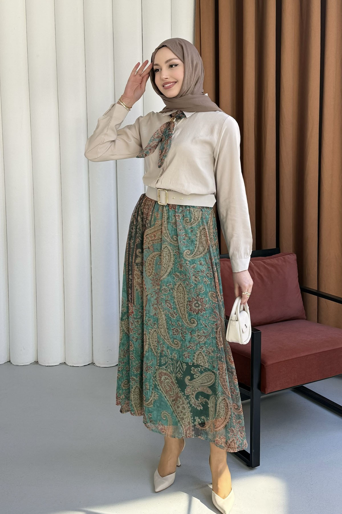 Fular Detaylı Şifon Etekli Tesettür Takım-TAŞ