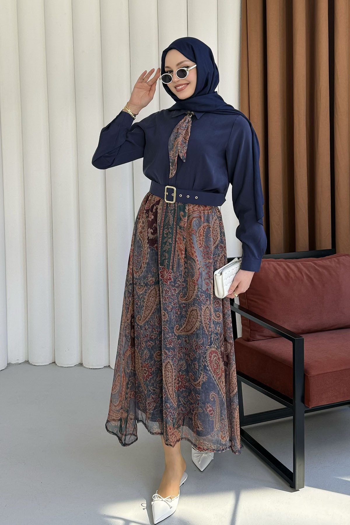 Fular Detaylı Şifon Etekli Tesettür Takım-LACİVERT