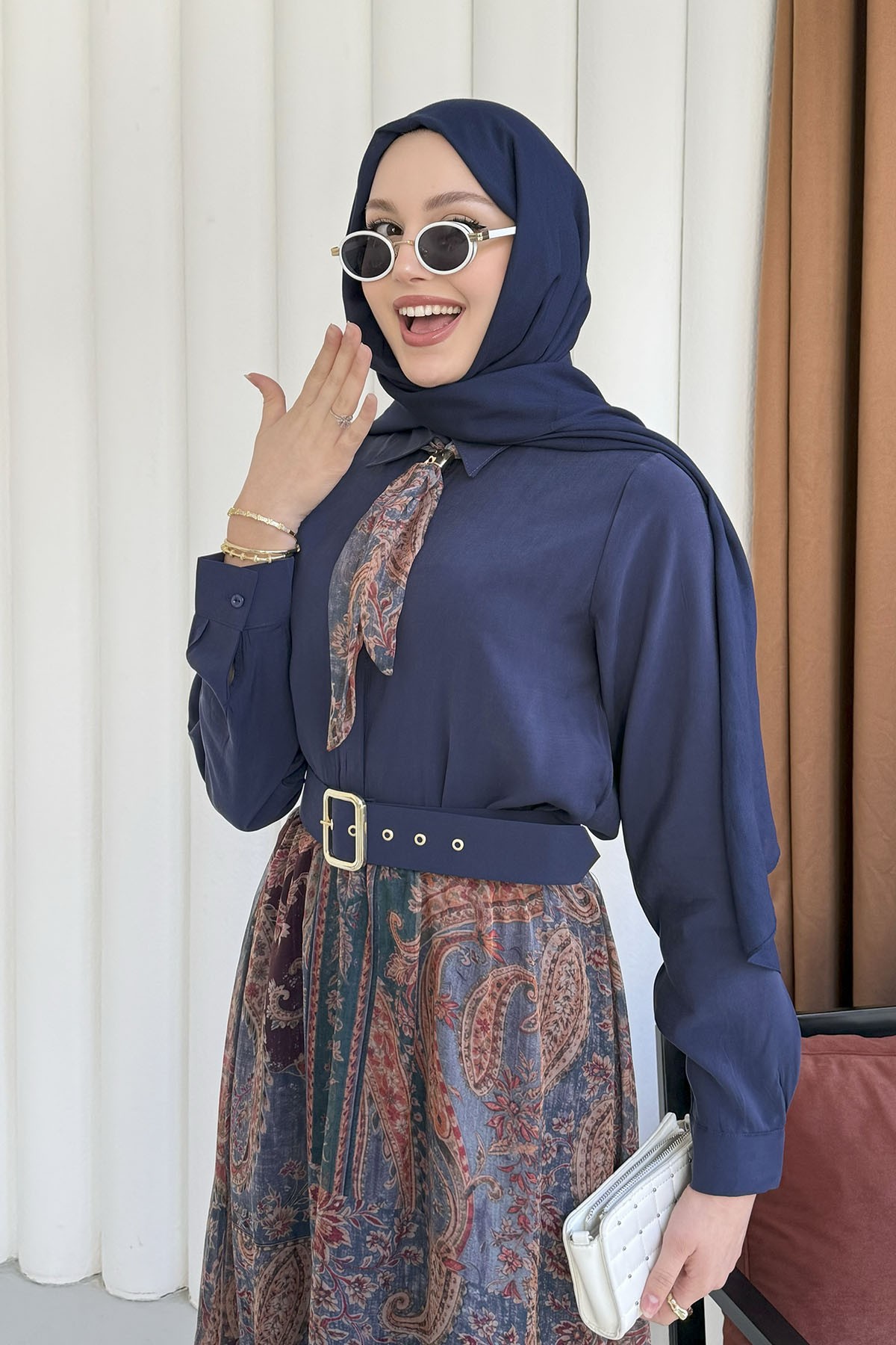 Fular Detaylı Şifon Etekli Tesettür Takım-LACİVERT