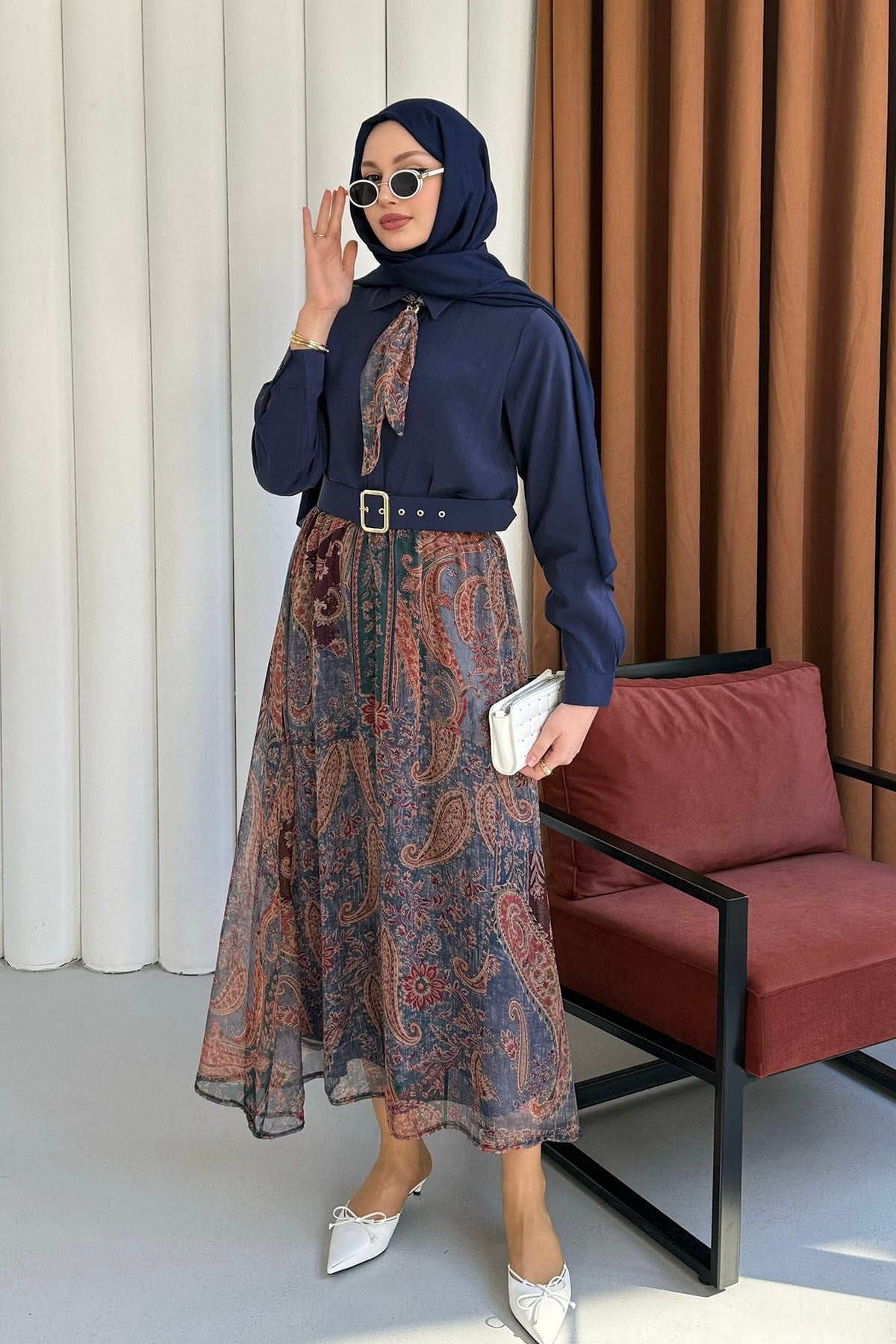 Fular Detaylı Şifon Etekli Tesettür Takım-LACİVERT