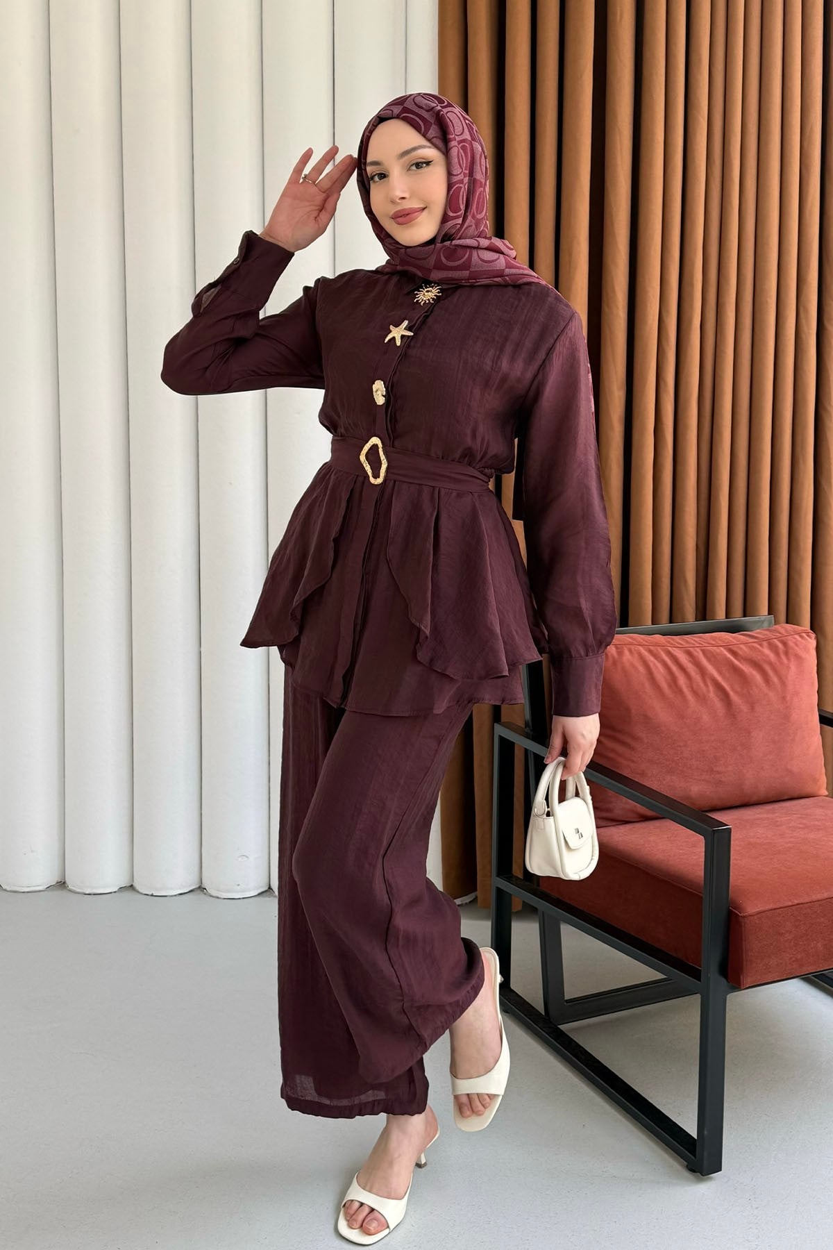 Gold Aksesuarlı Pantolonlu Tesettür Takım-BORDO