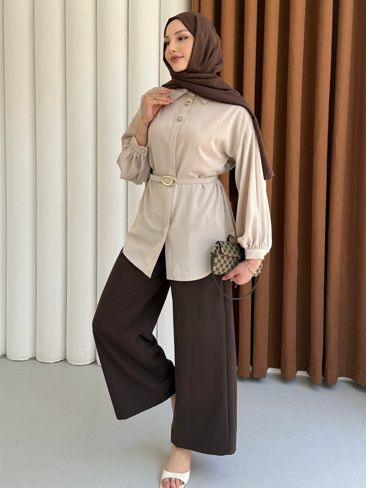 Gold Düğme Detaylı Kemerli Gömlek-TAŞ