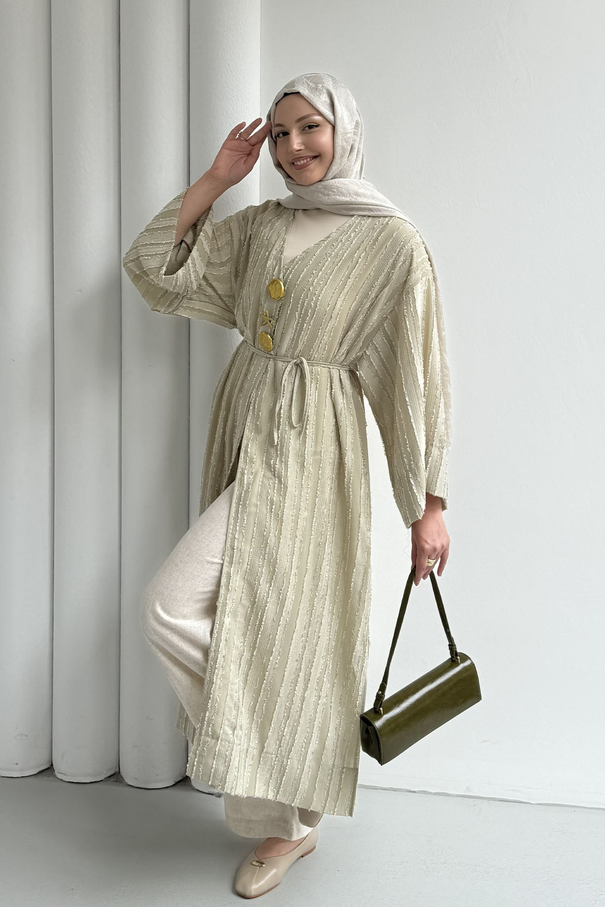 Gold Düğmeli Kumaş Kendinden Desenli Kimono-MİNT YEŞİLİ