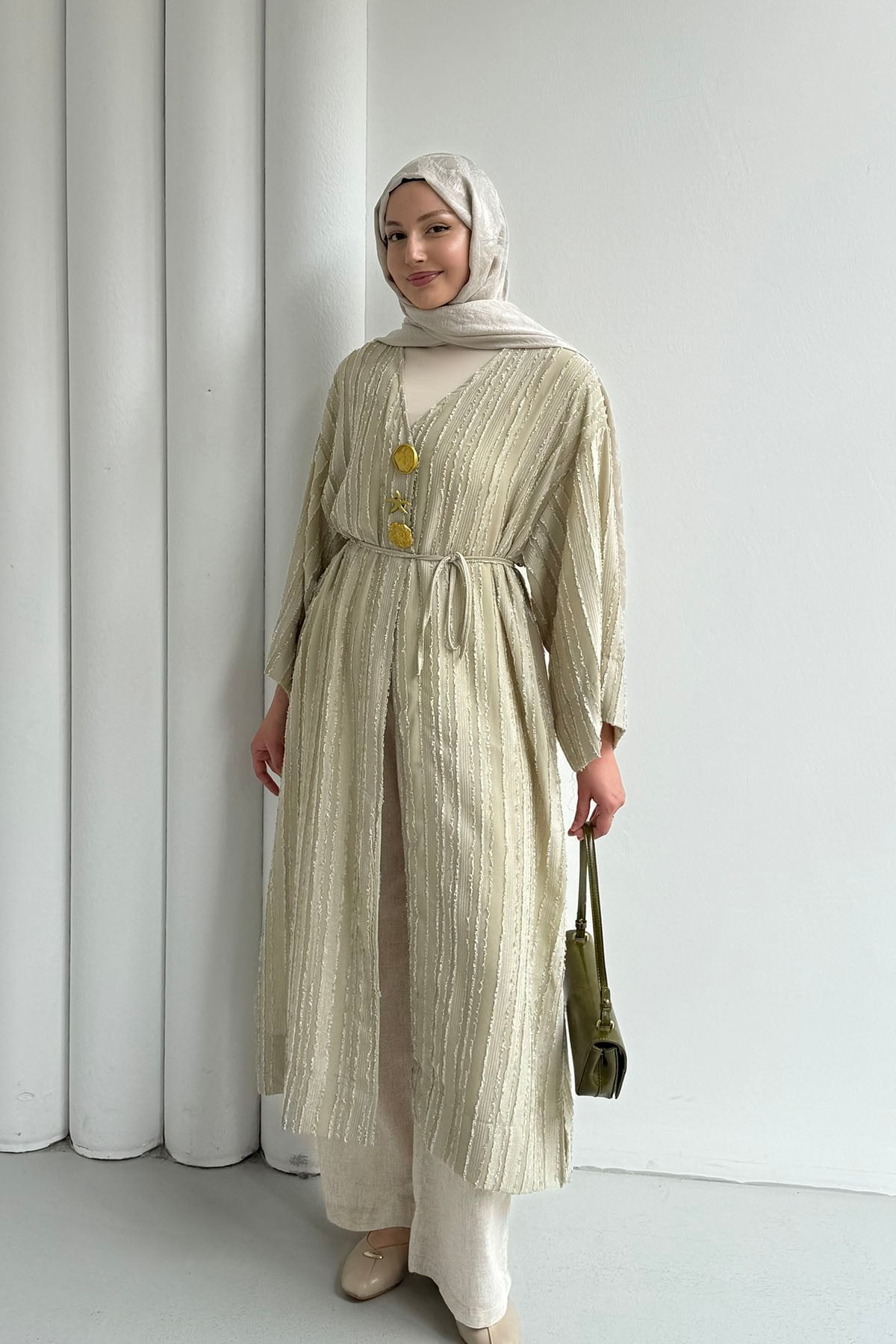 Gold Düğmeli Kumaş Kendinden Desenli Kimono-MİNT YEŞİLİ